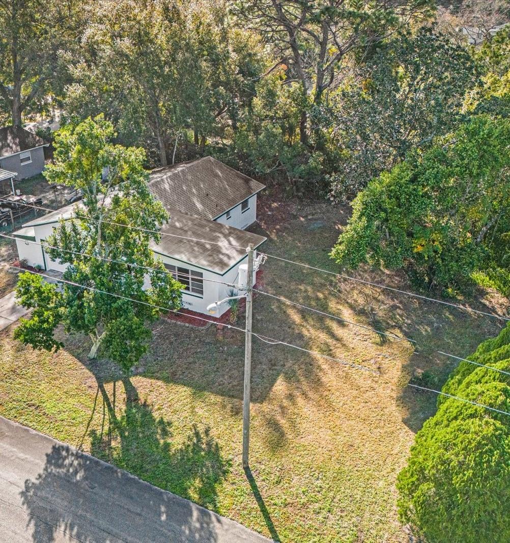 43 PARK LN