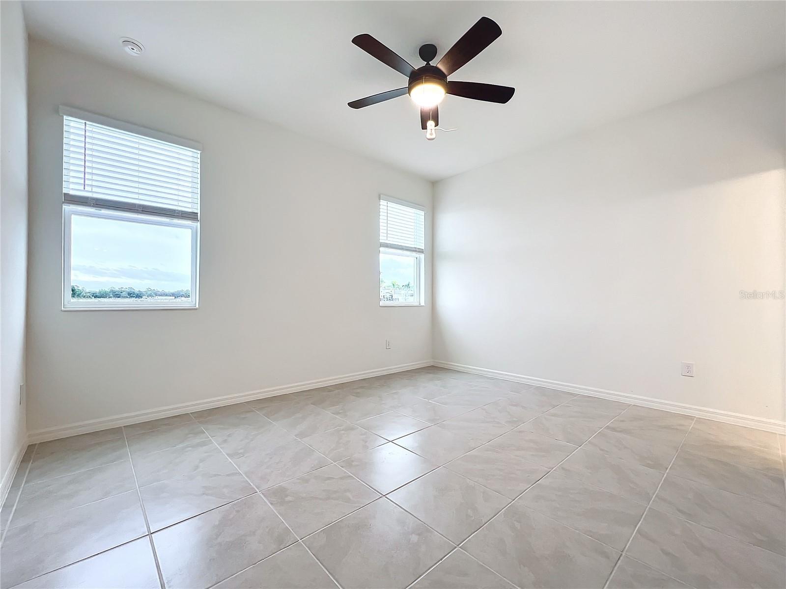 9409 SANDY BLUFFS CIR