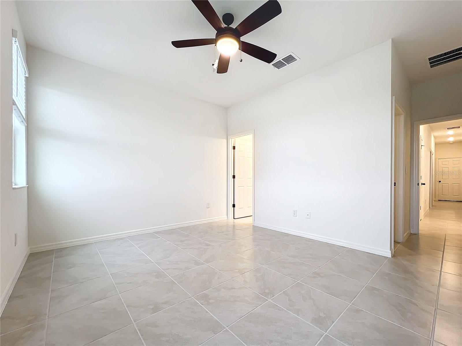 9409 SANDY BLUFFS CIR