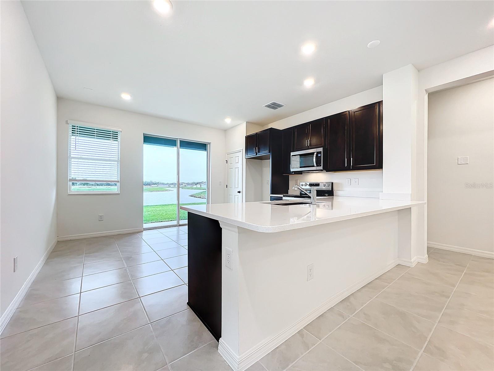 9409 SANDY BLUFFS CIR