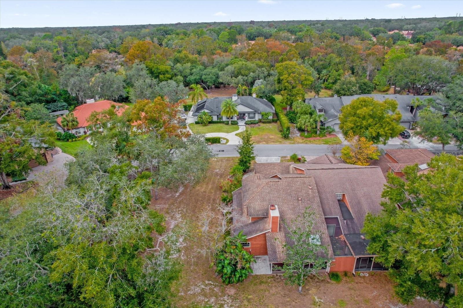 1021 NANCY CIR