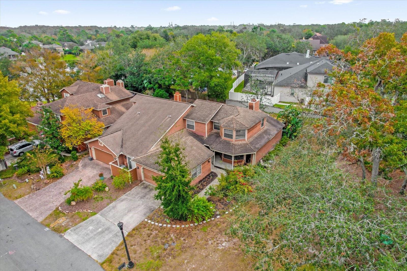 1021 NANCY CIR