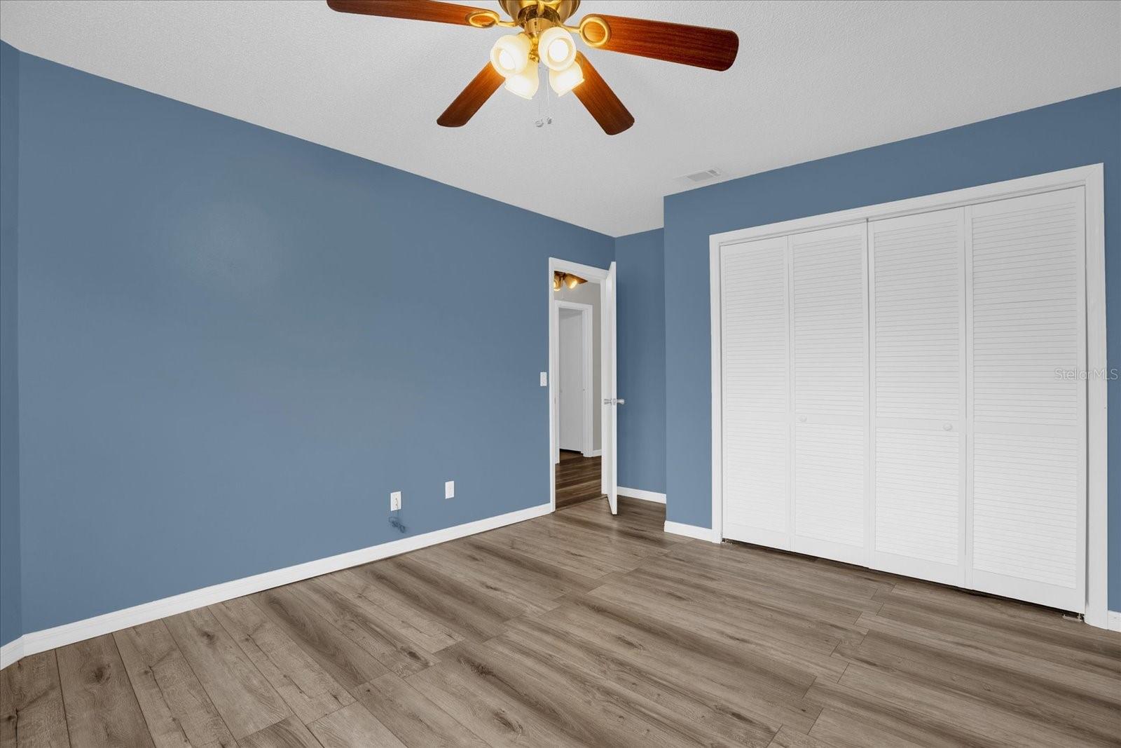 1021 NANCY CIR