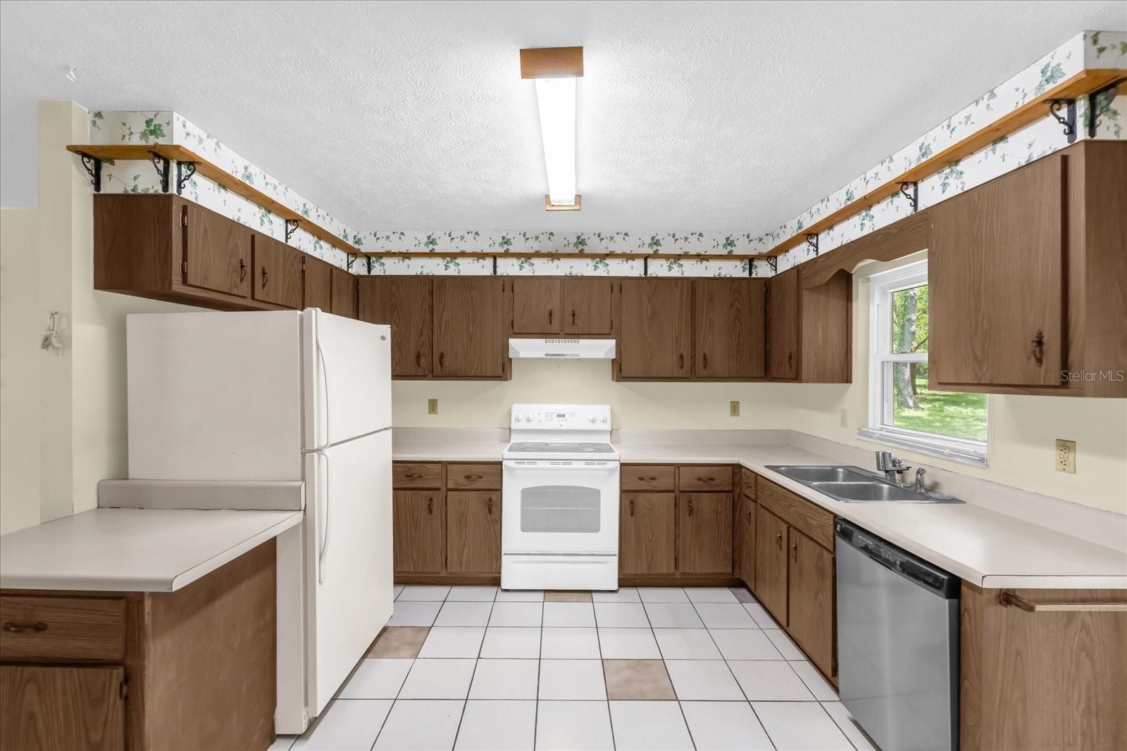 5931 NW 58TH TER