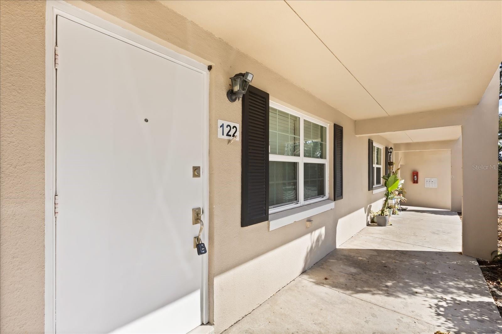 2500 LEE RD #122