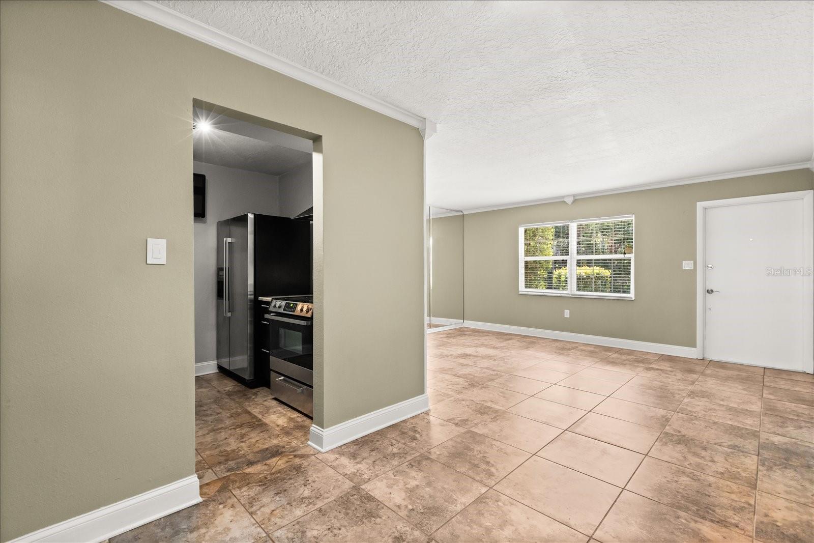 2500 LEE RD #122
