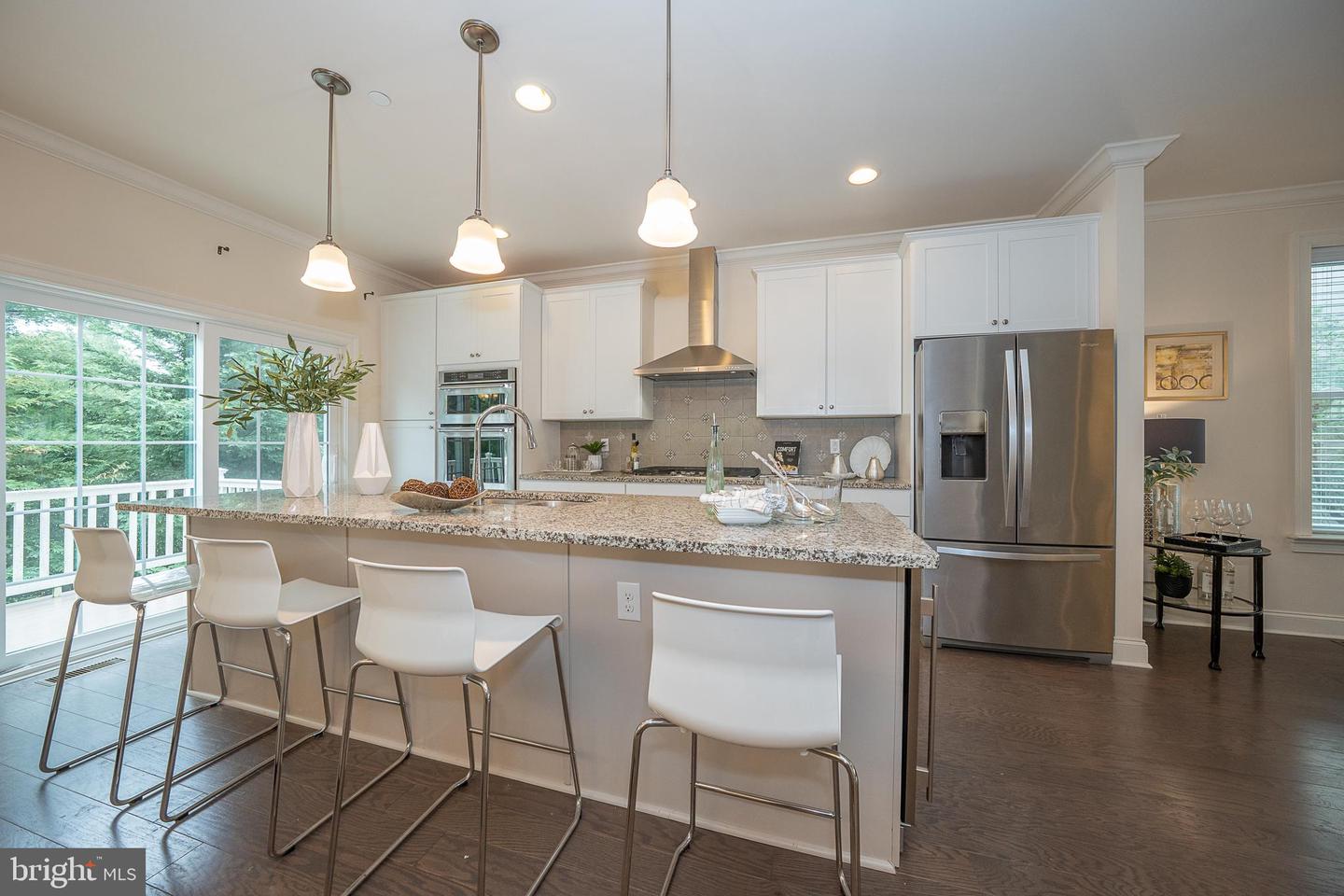 210 Skylar Ln