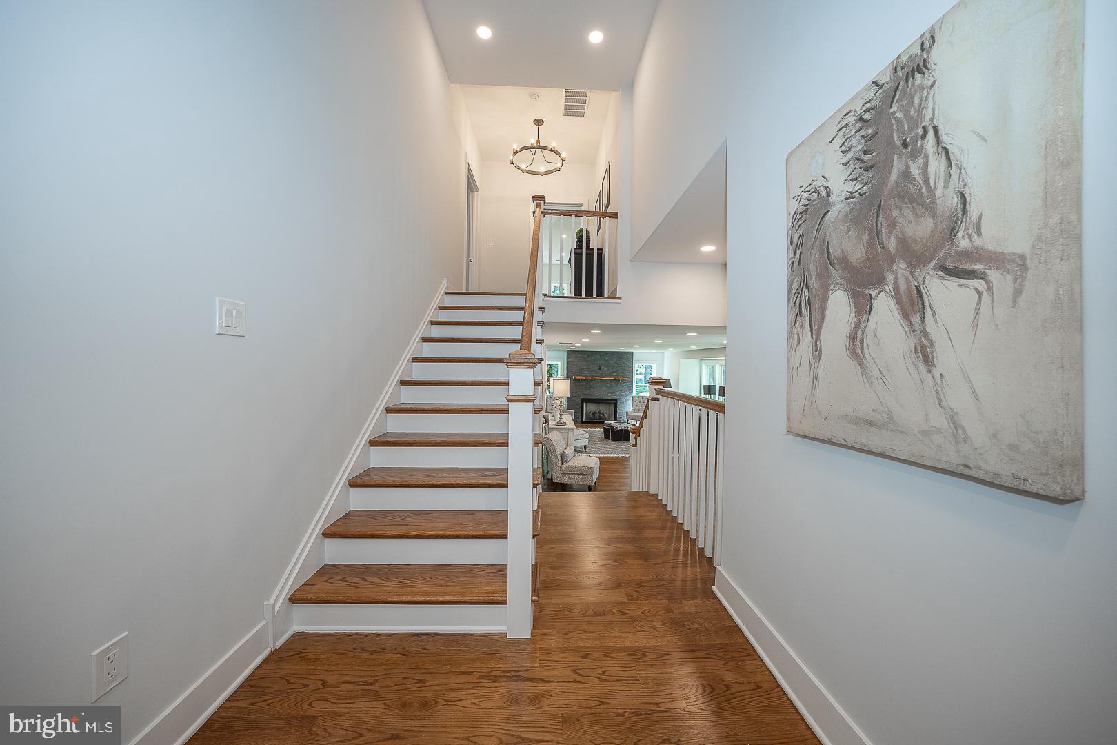 737 Berwood ROAD