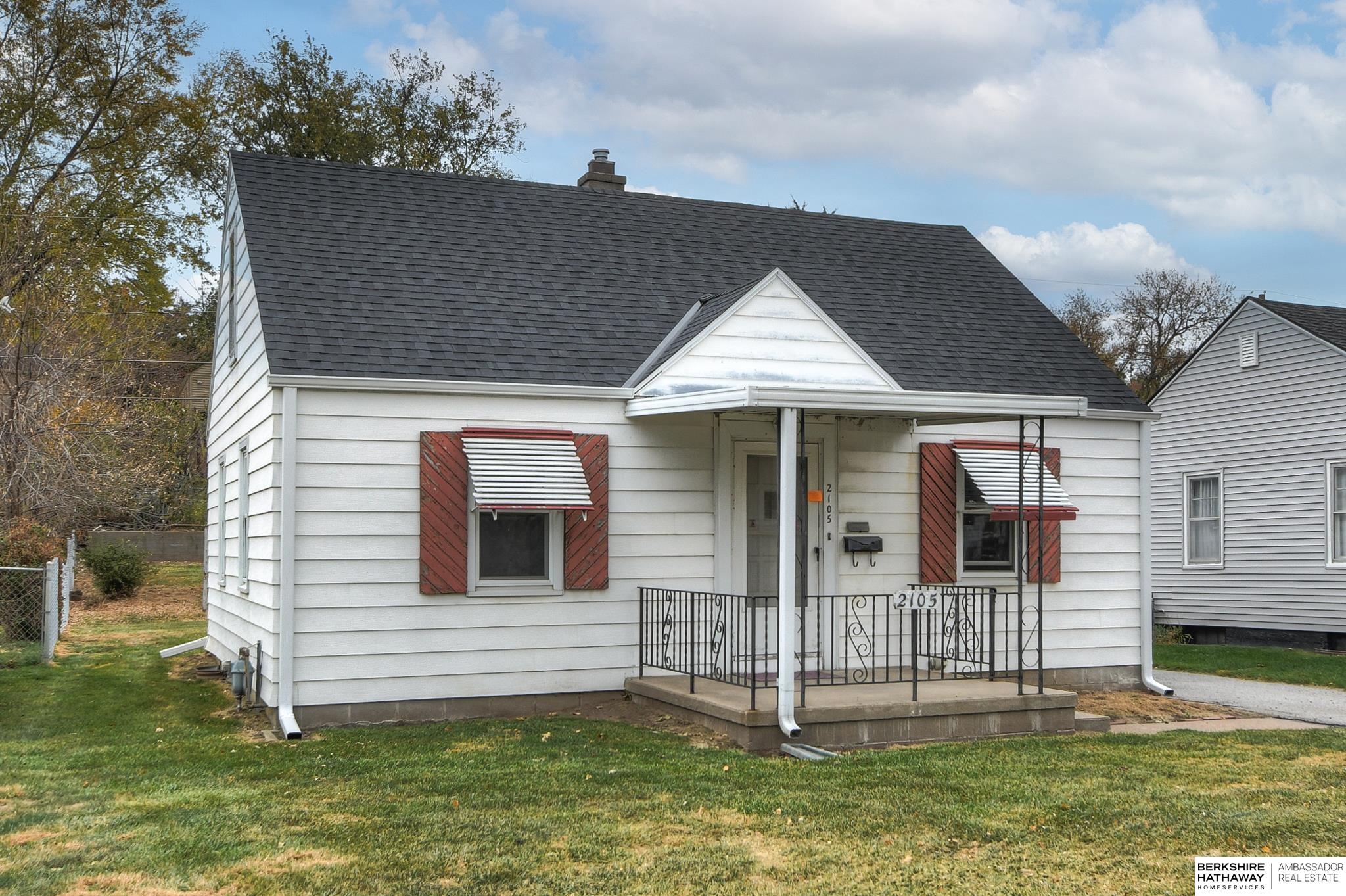 2105 S 48 Street