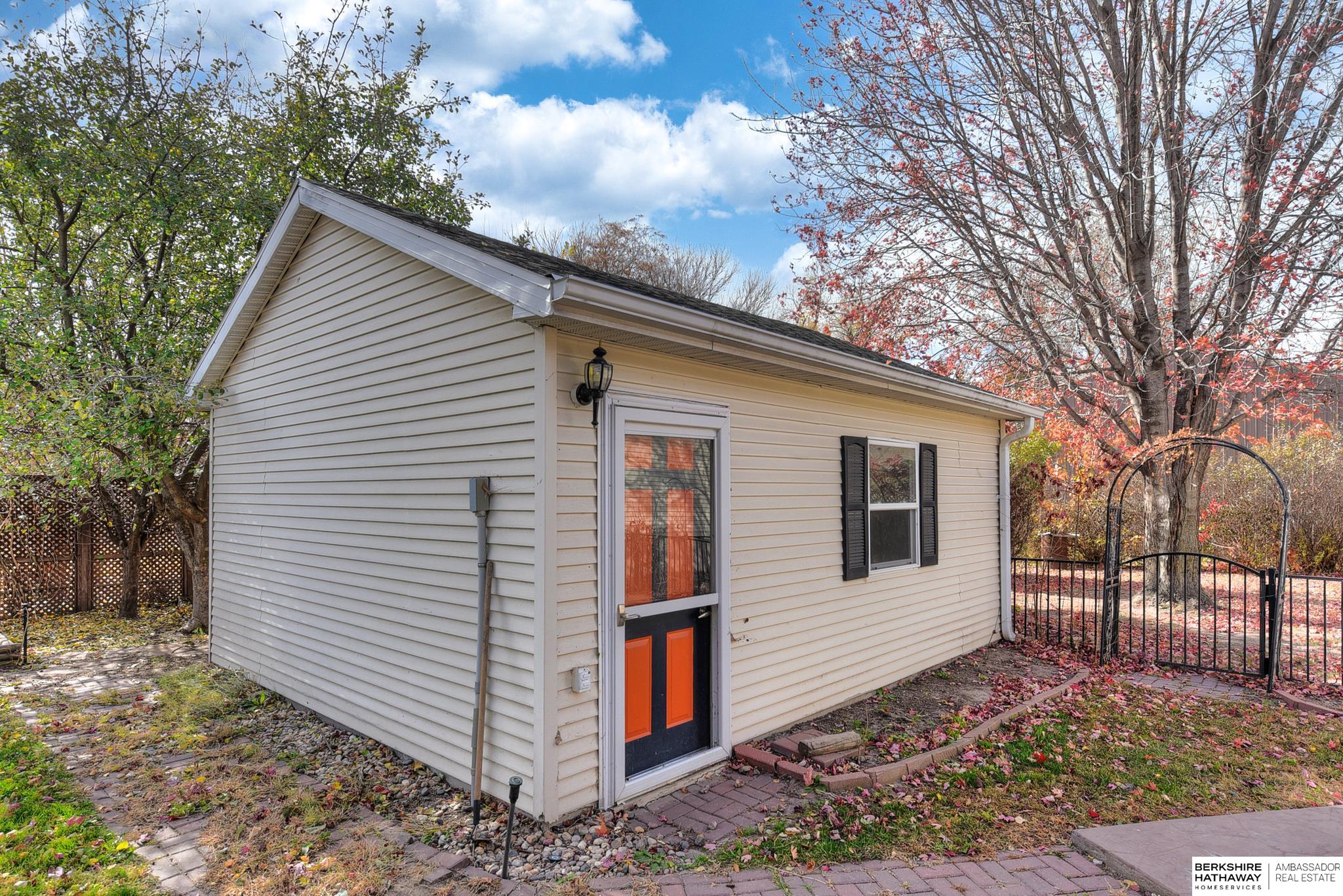 235 Ridgeland Avenue
