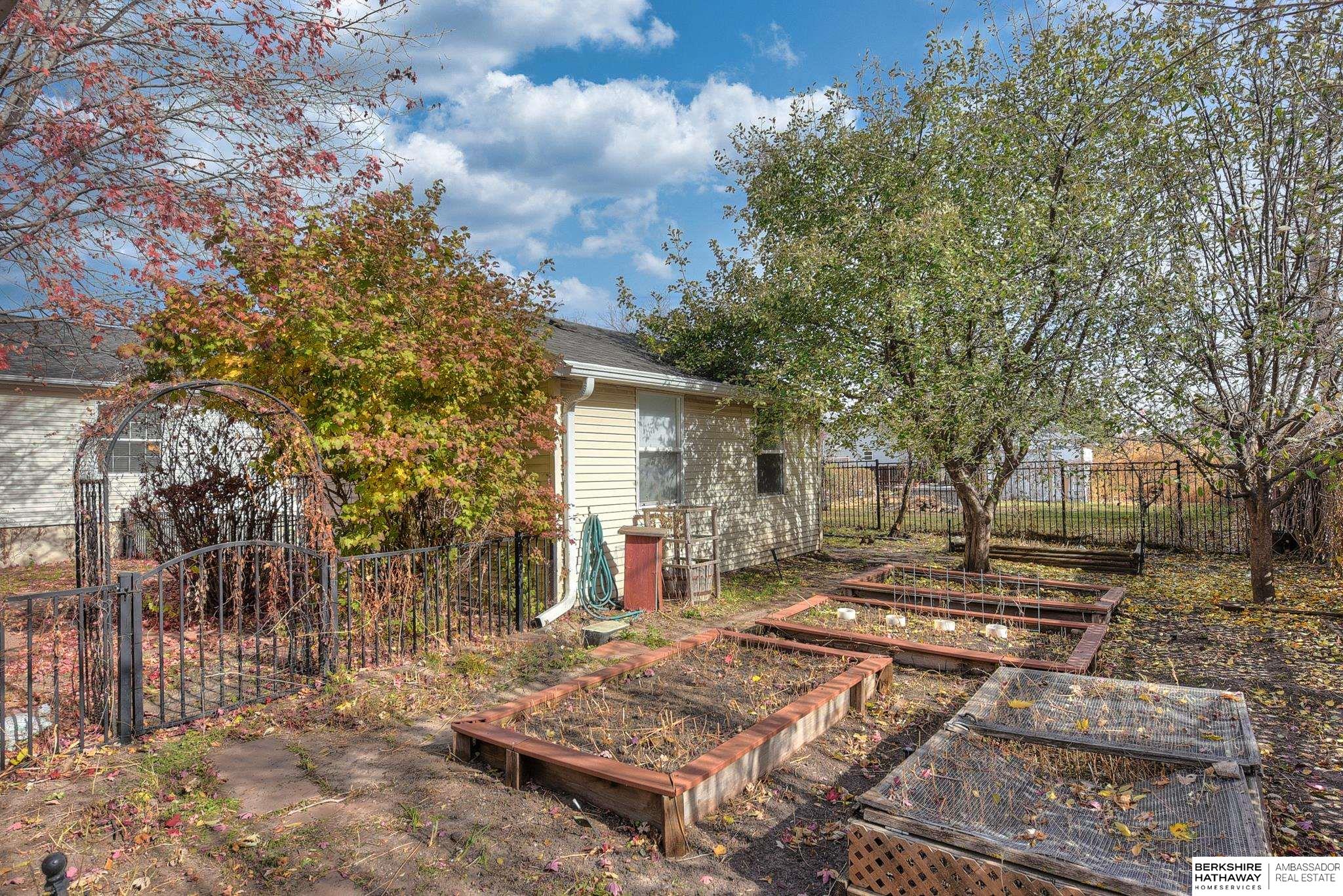 235 Ridgeland Avenue