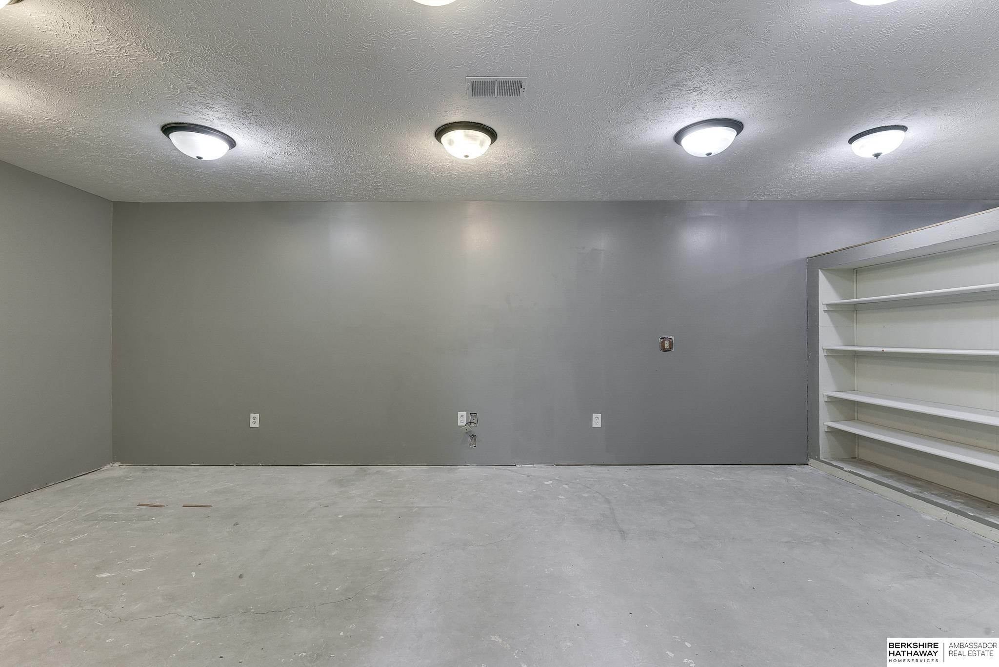 235 Ridgeland Avenue