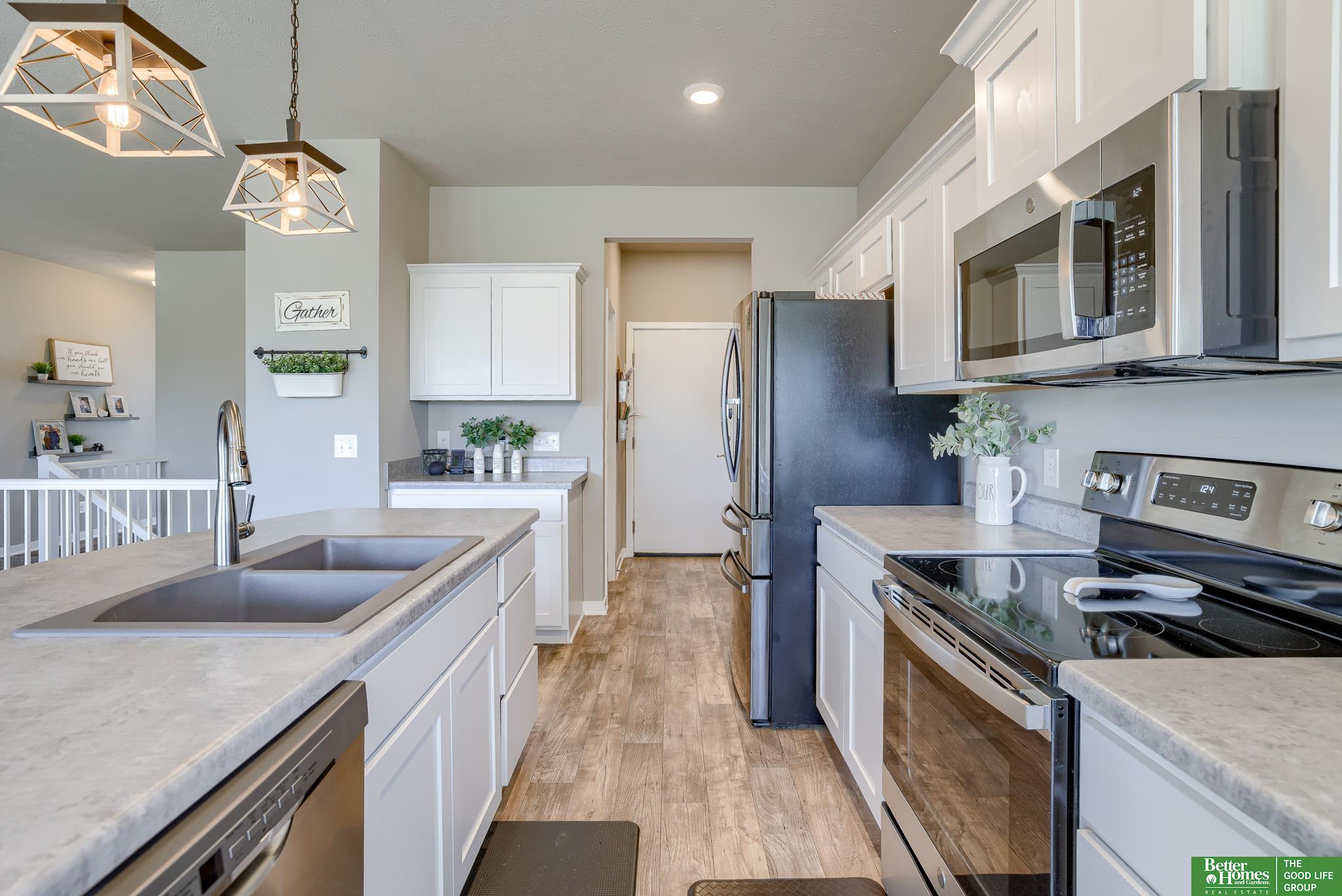 11163 Horizon Circle