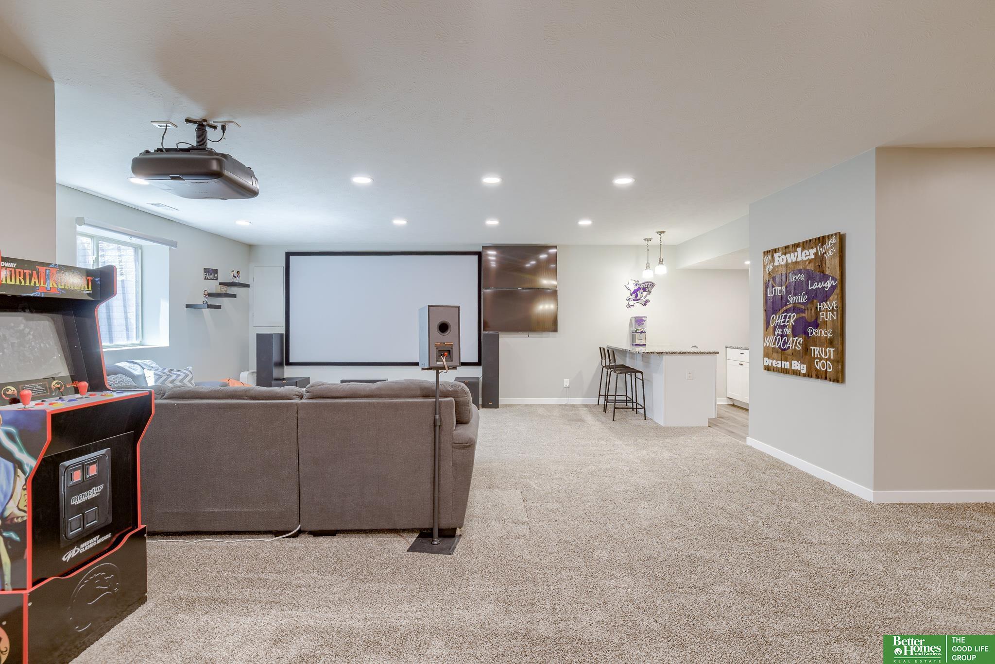 11163 Horizon Circle