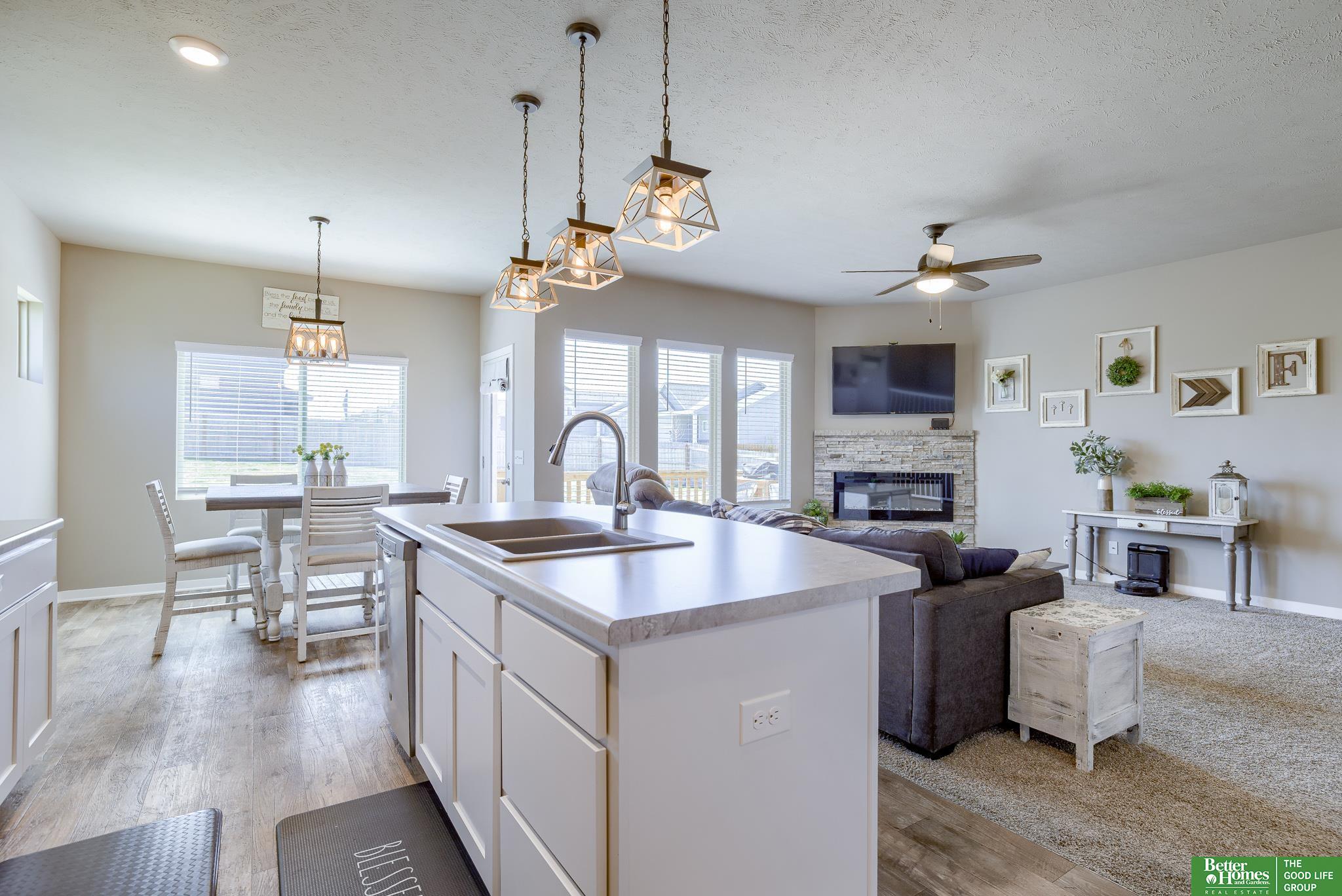 11163 Horizon Circle