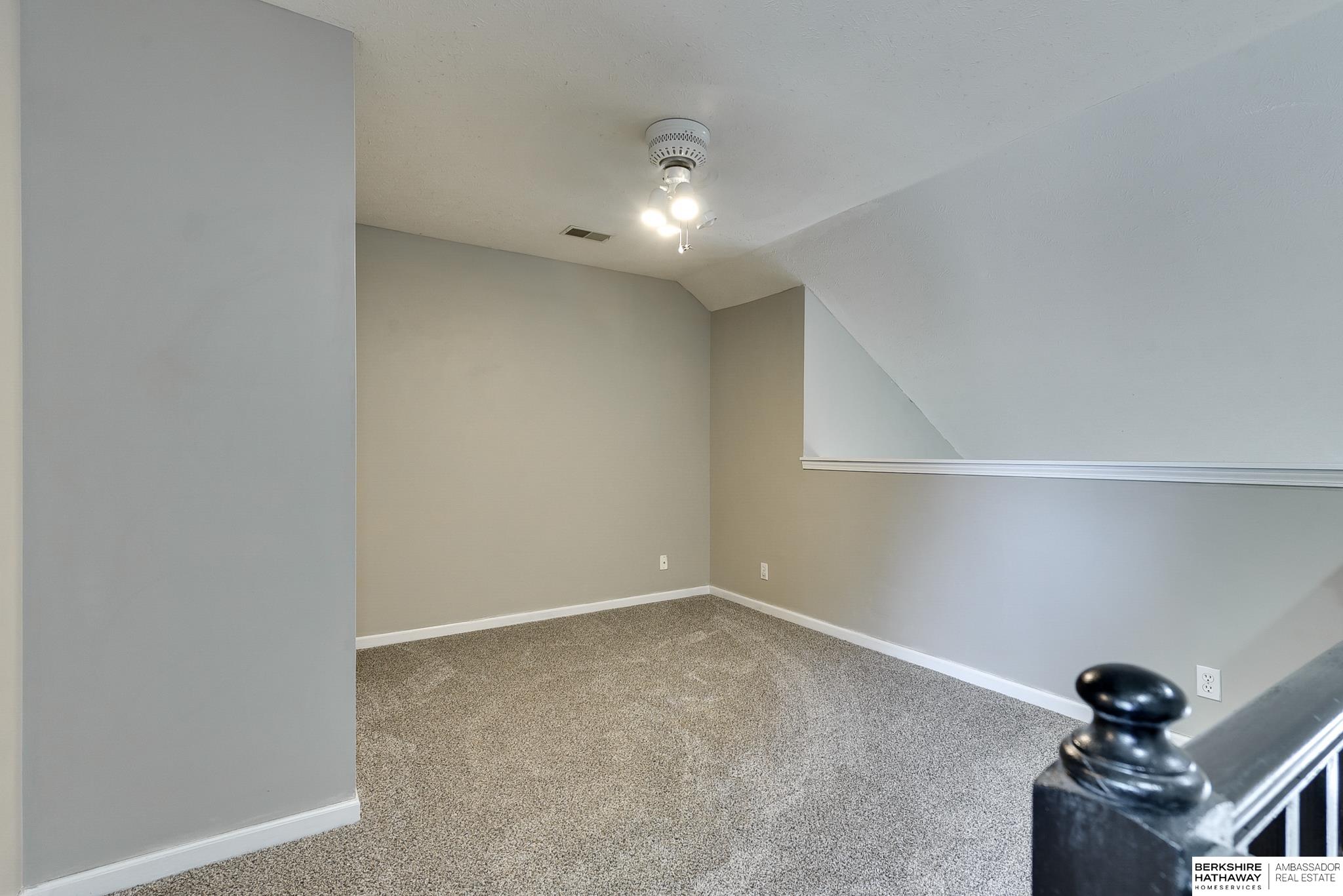 15325 Mason Plaza