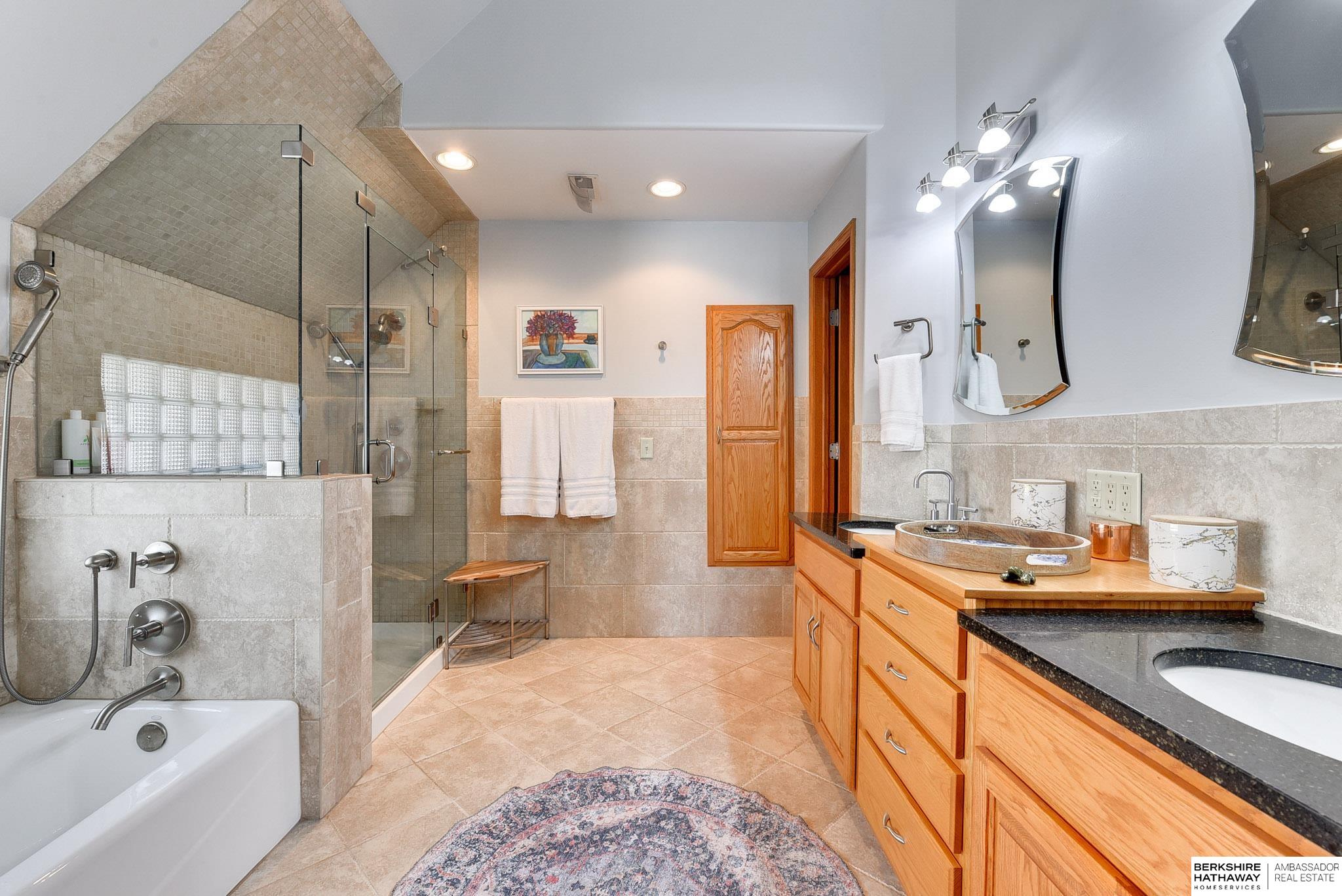 2507 Ponca Point