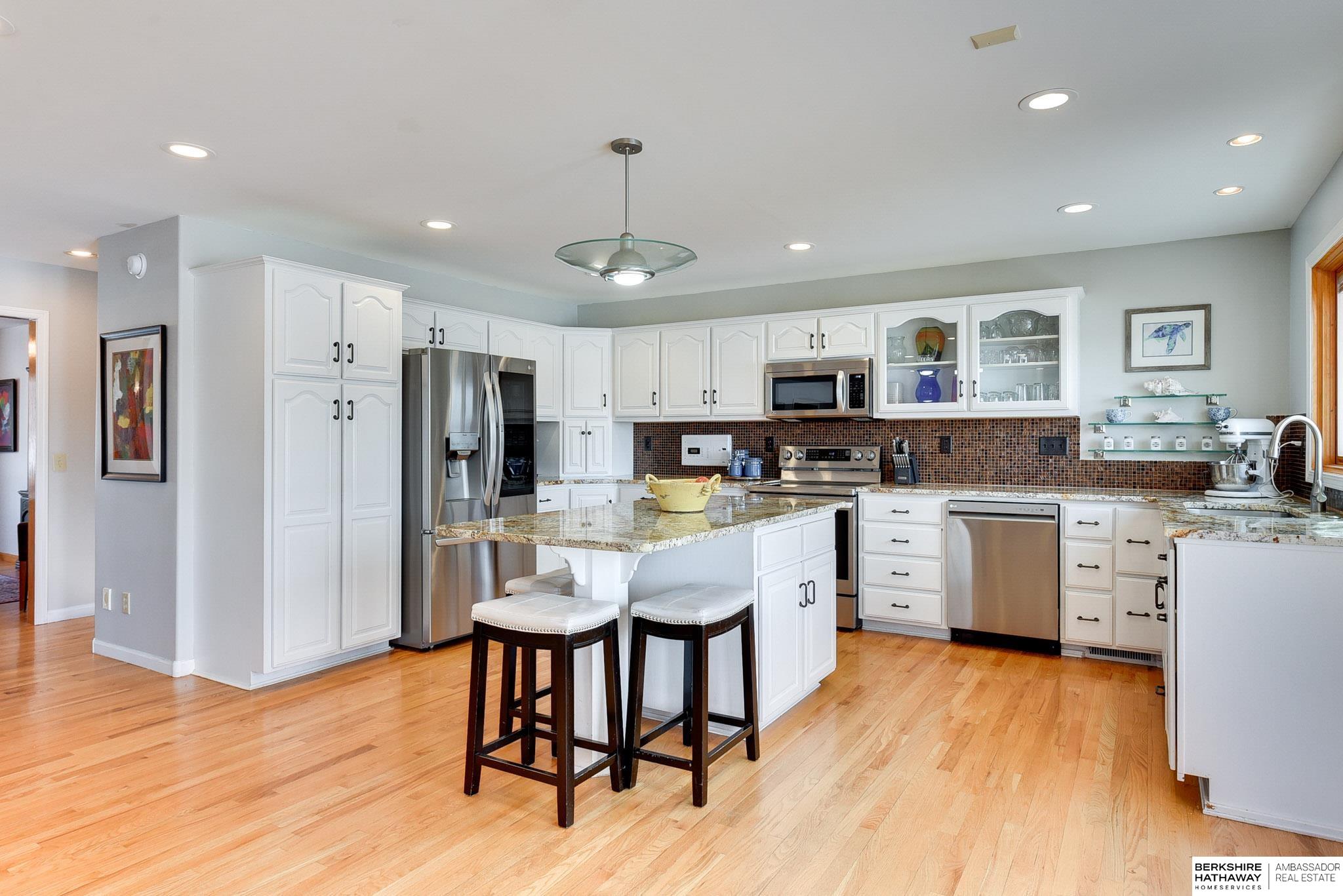 2507 Ponca Point