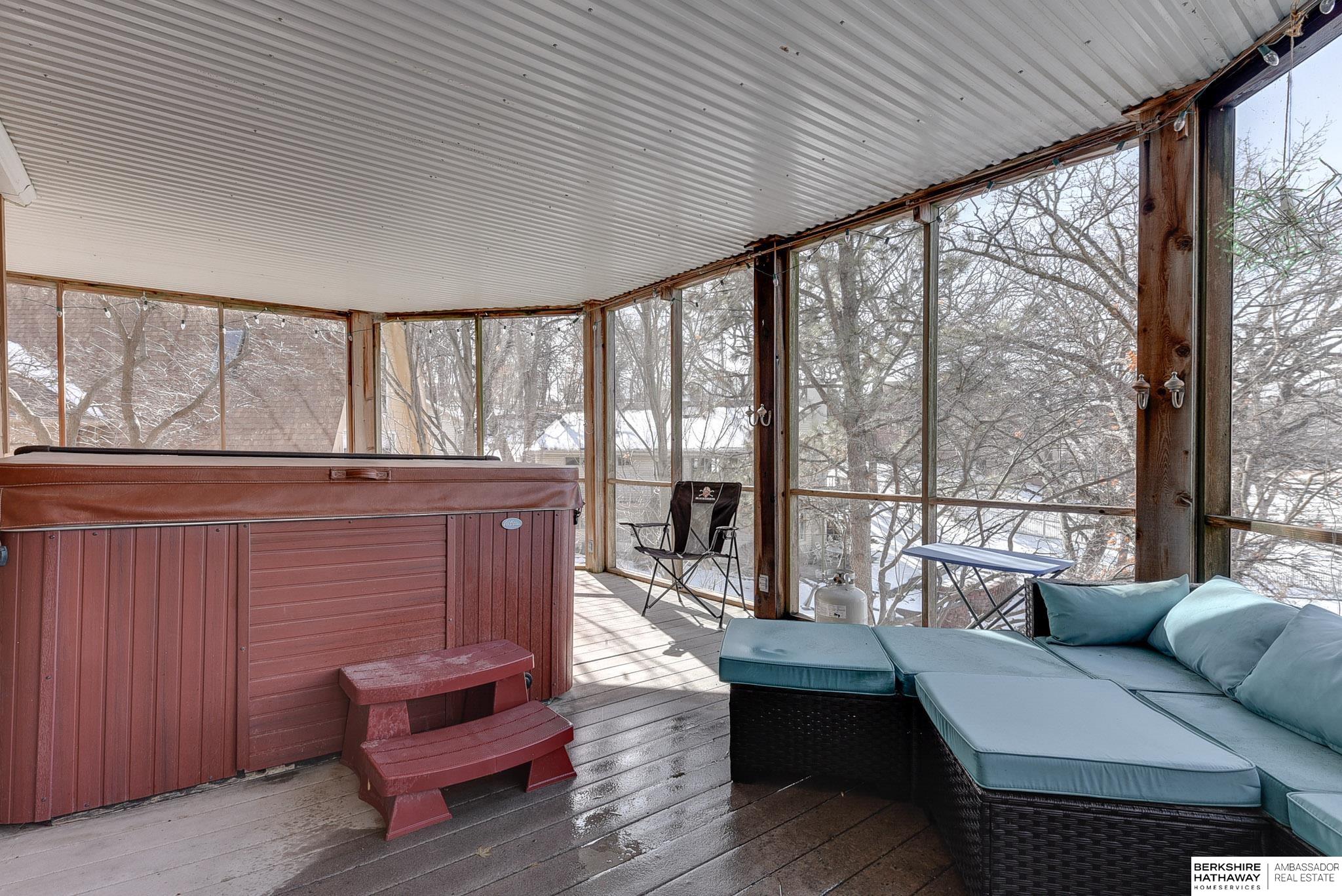 2507 Ponca Point