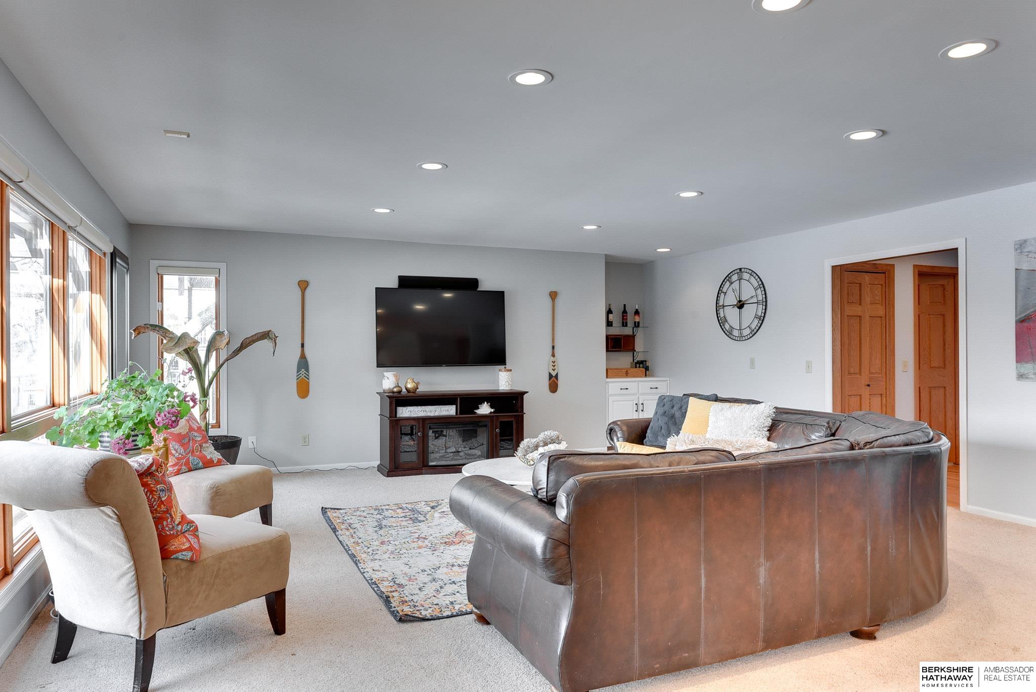 2507 Ponca Point