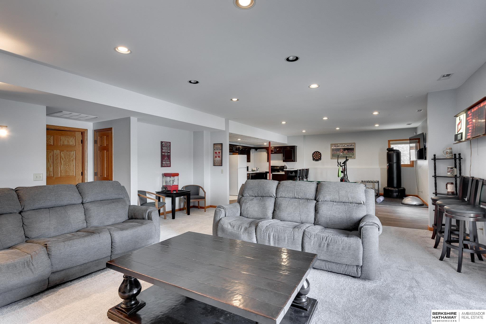 2507 Ponca Point