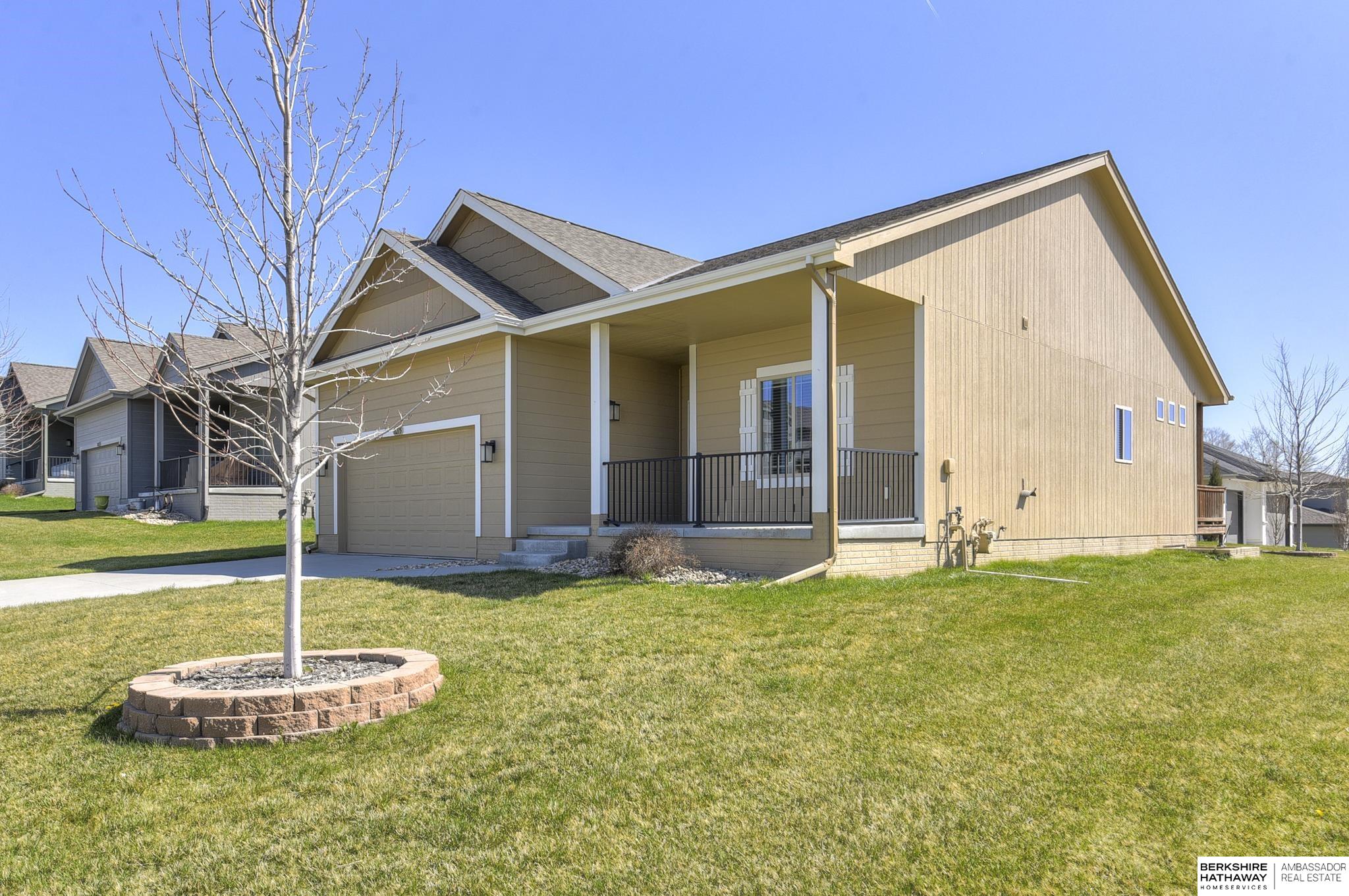 8215 S 186th Street