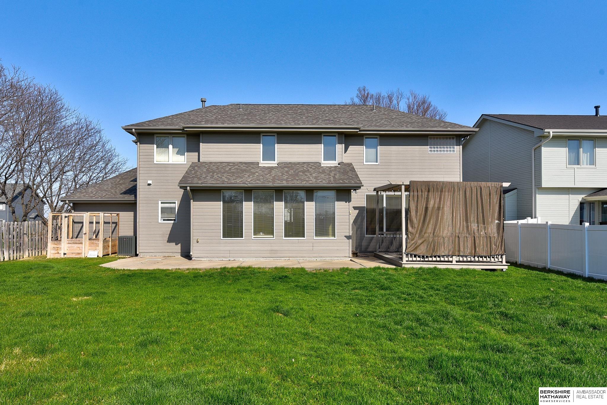 6238 N 155th Avenue