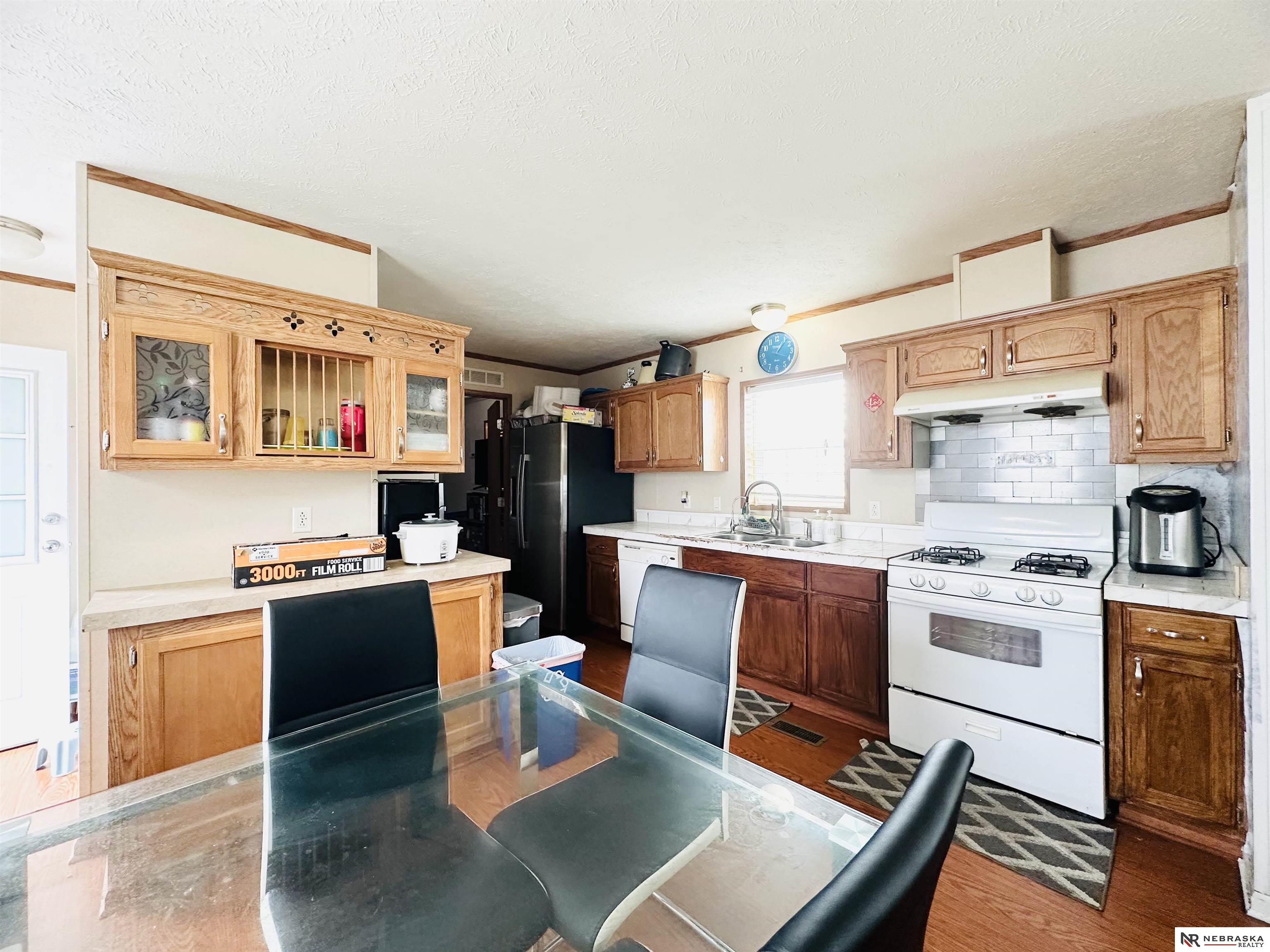 15016 Atlas Plaza # 228