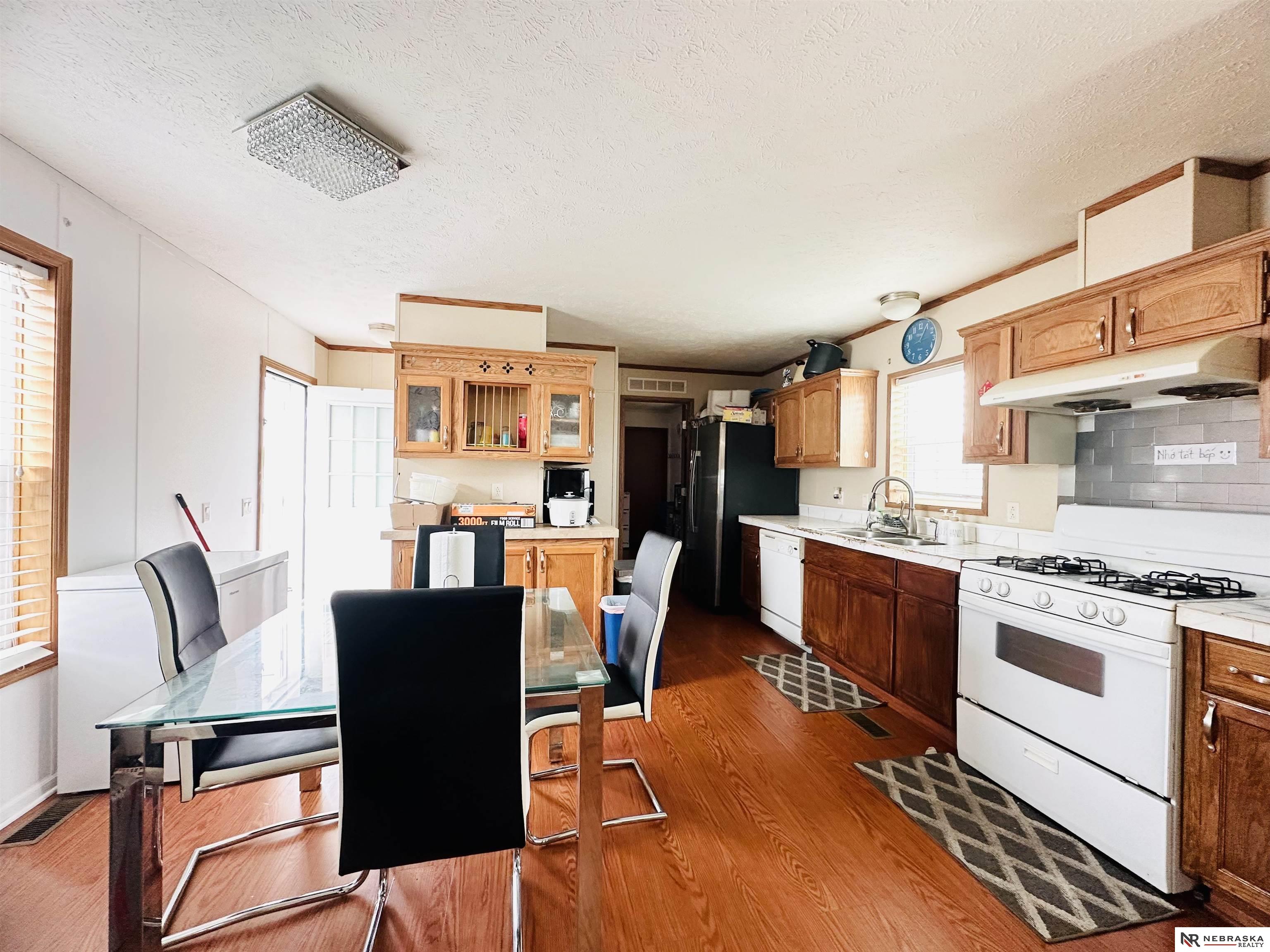 15016 Atlas Plaza # 228