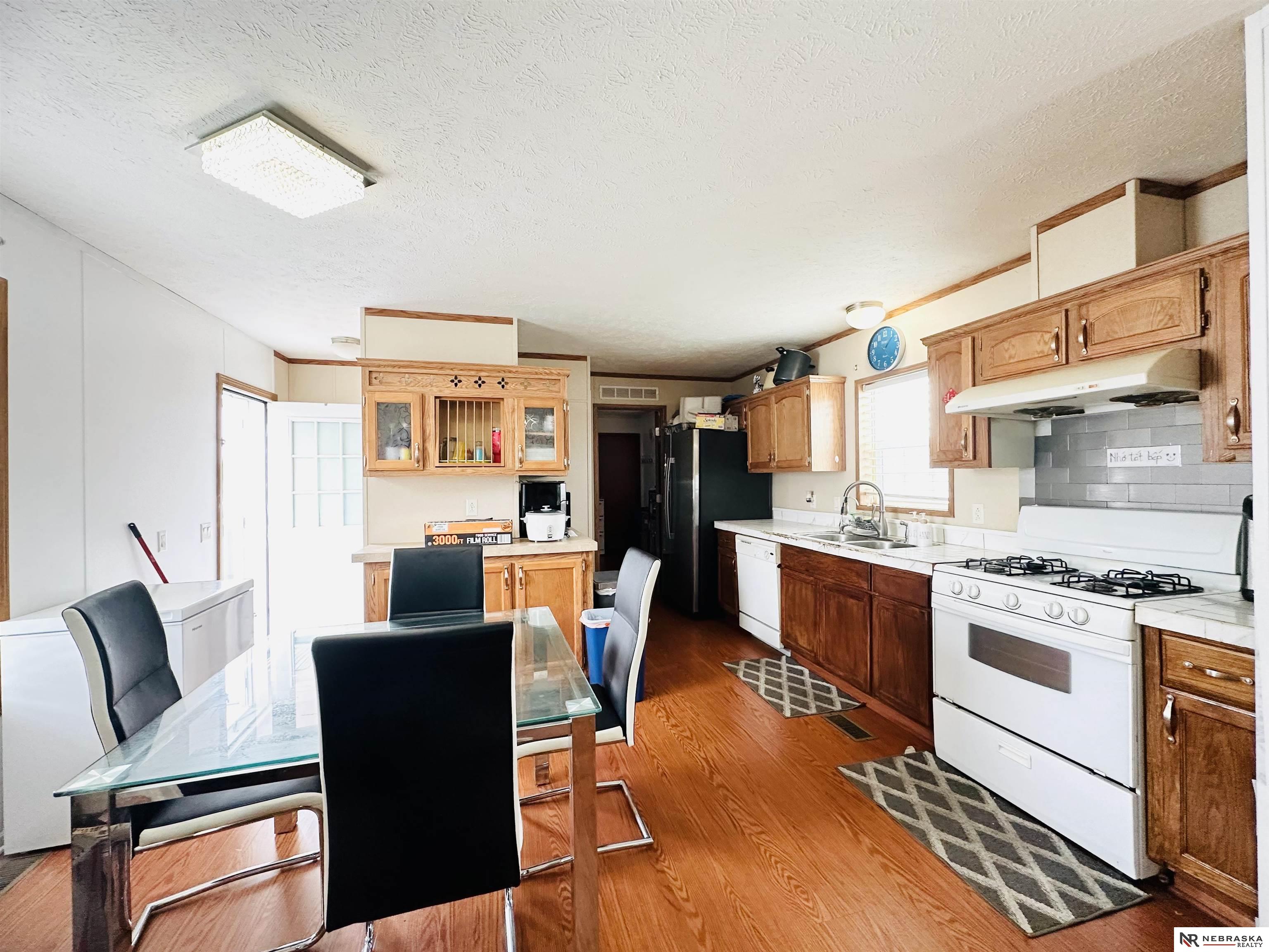 15016 Atlas Plaza # 228