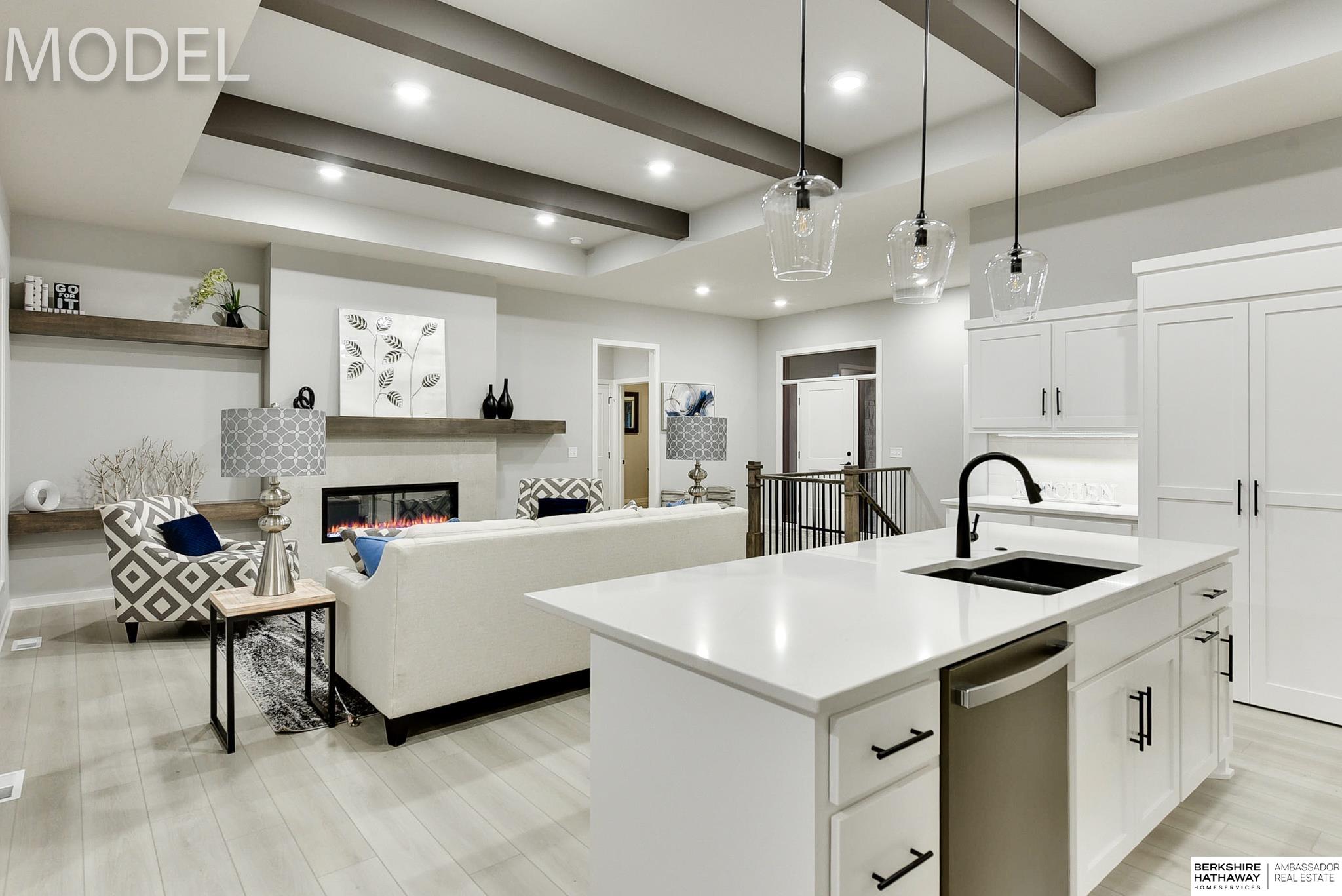 11003 S 102nd Street