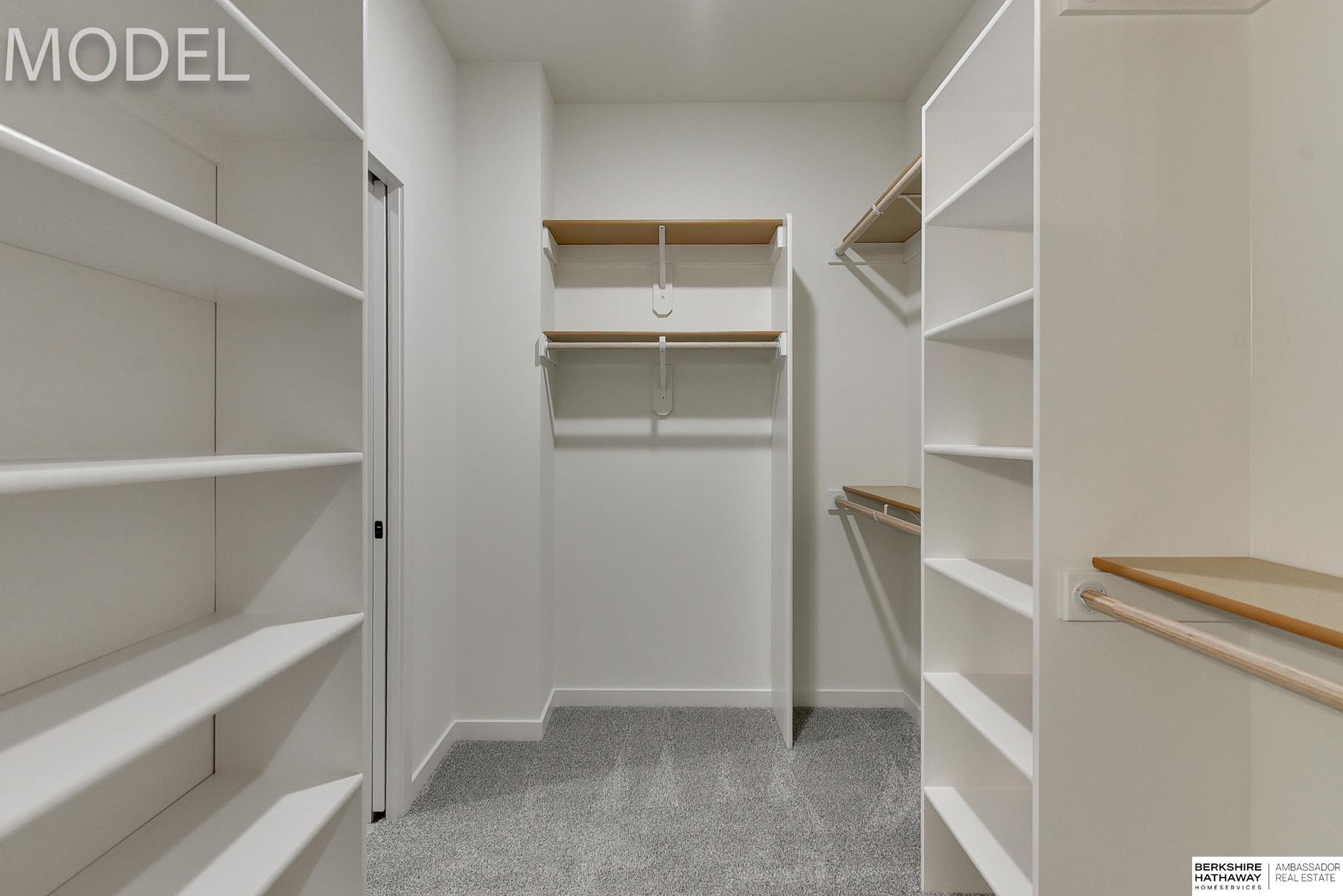 11003 S 102nd Street