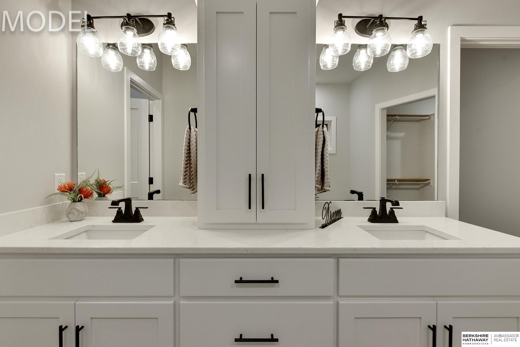 11003 S 102nd Street