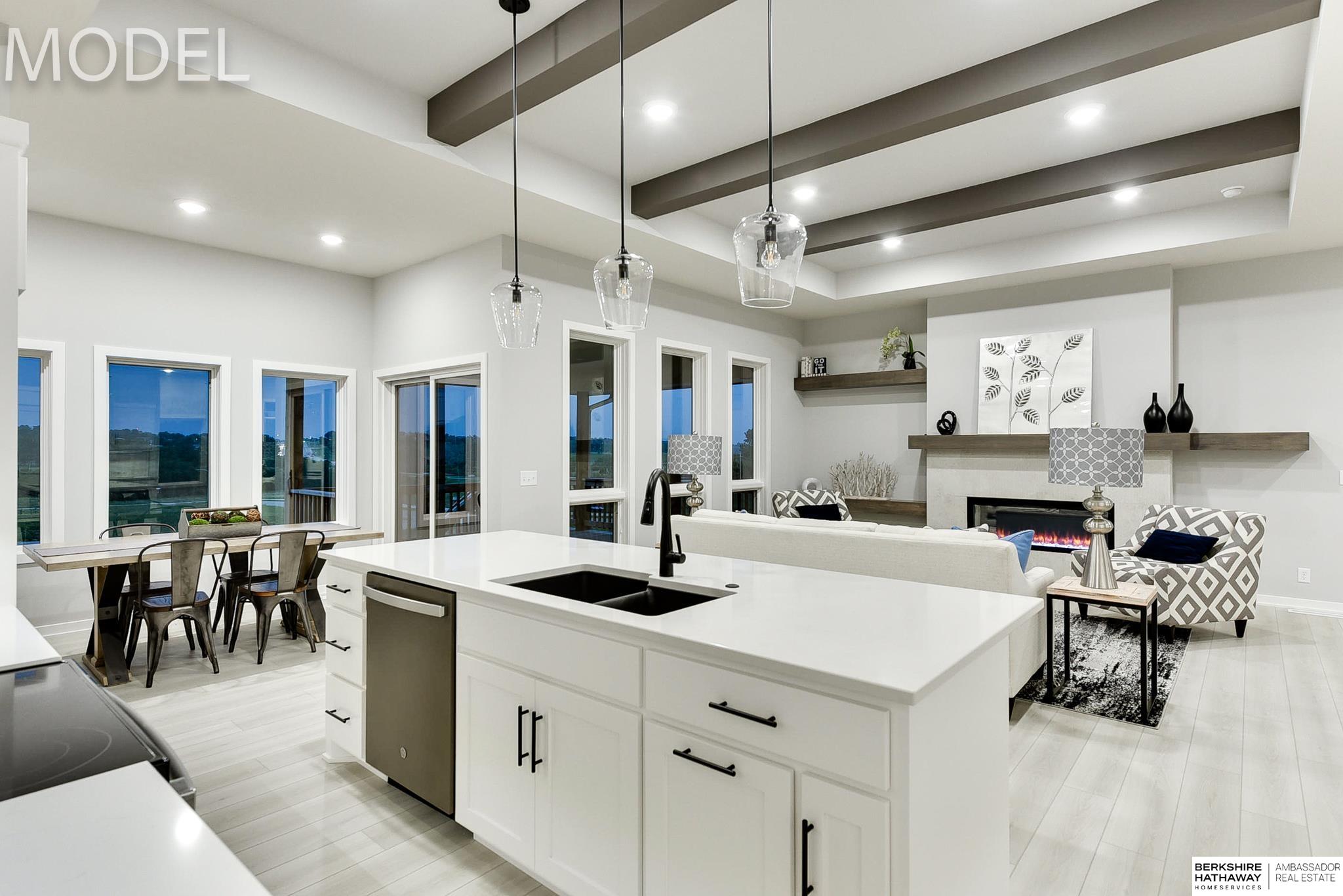 11003 S 102nd Street