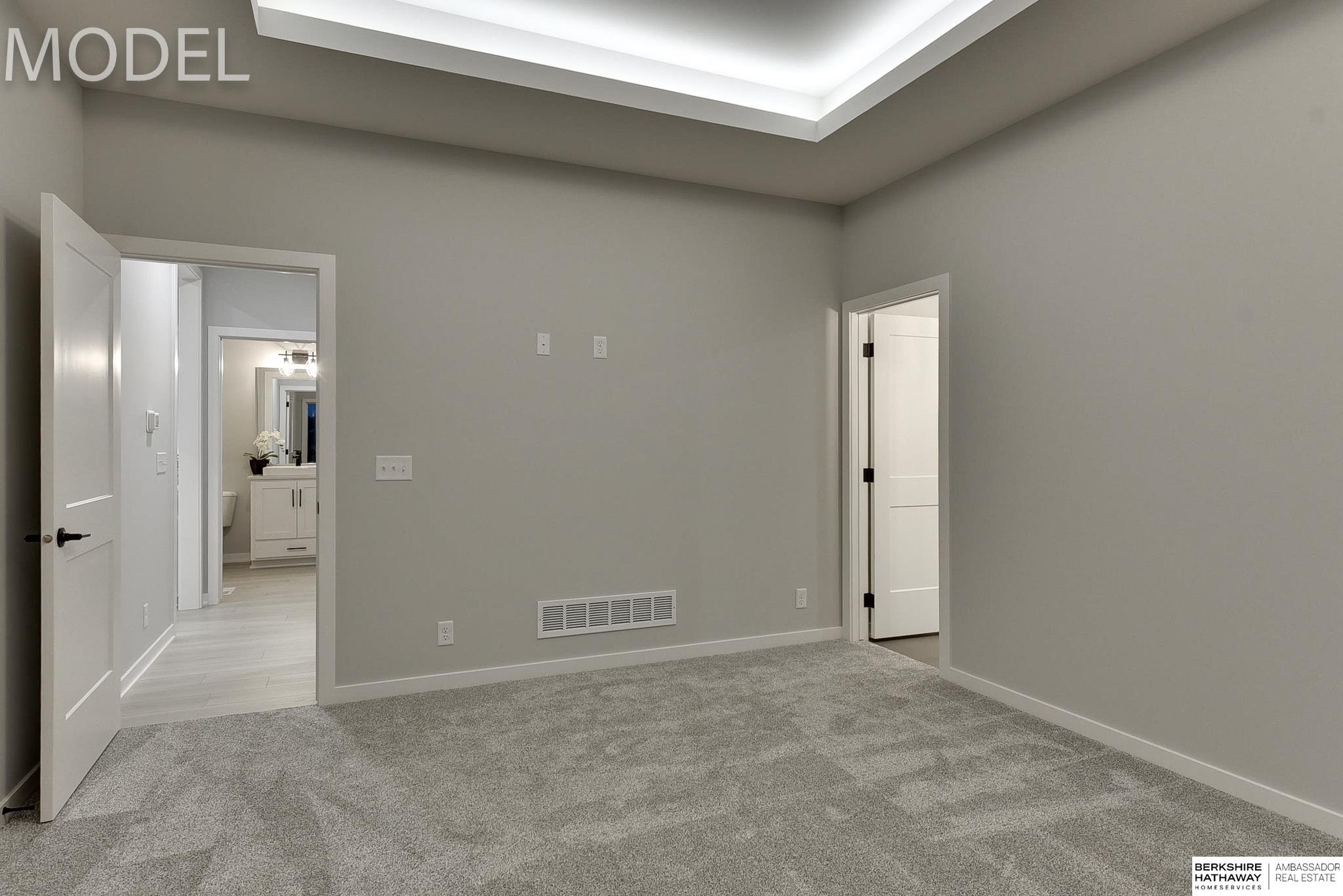 11003 S 102nd Street