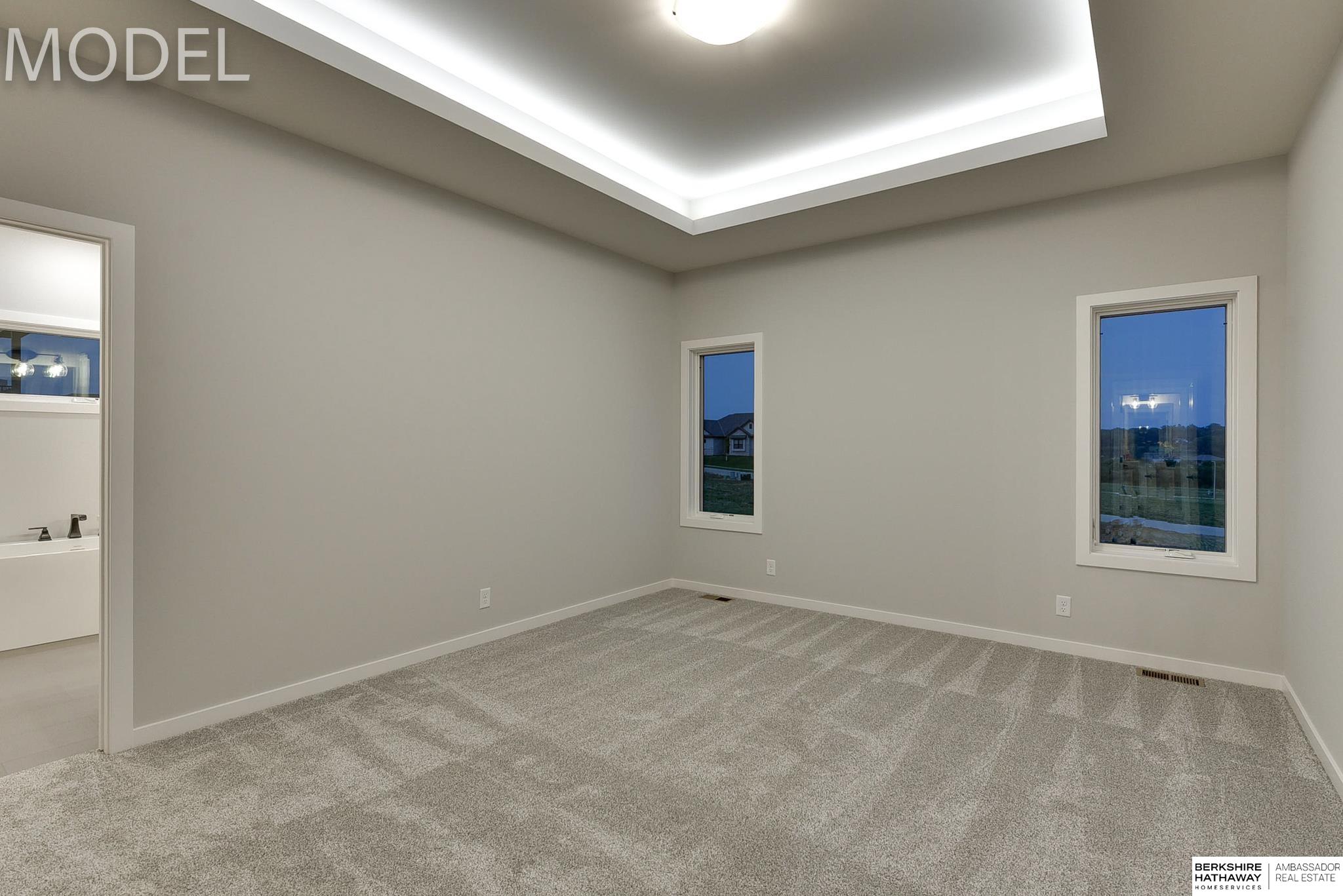 11003 S 102nd Street