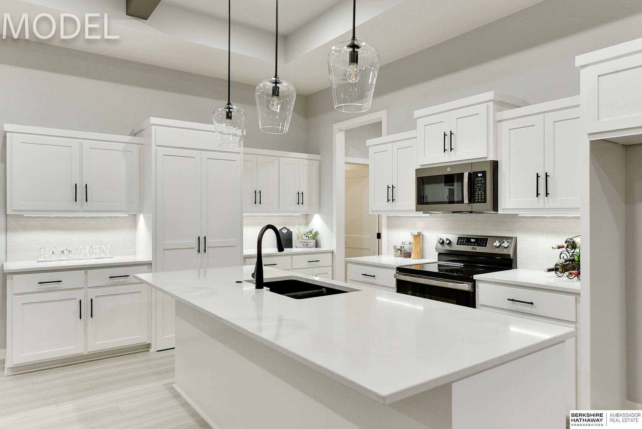 11003 S 102nd Street