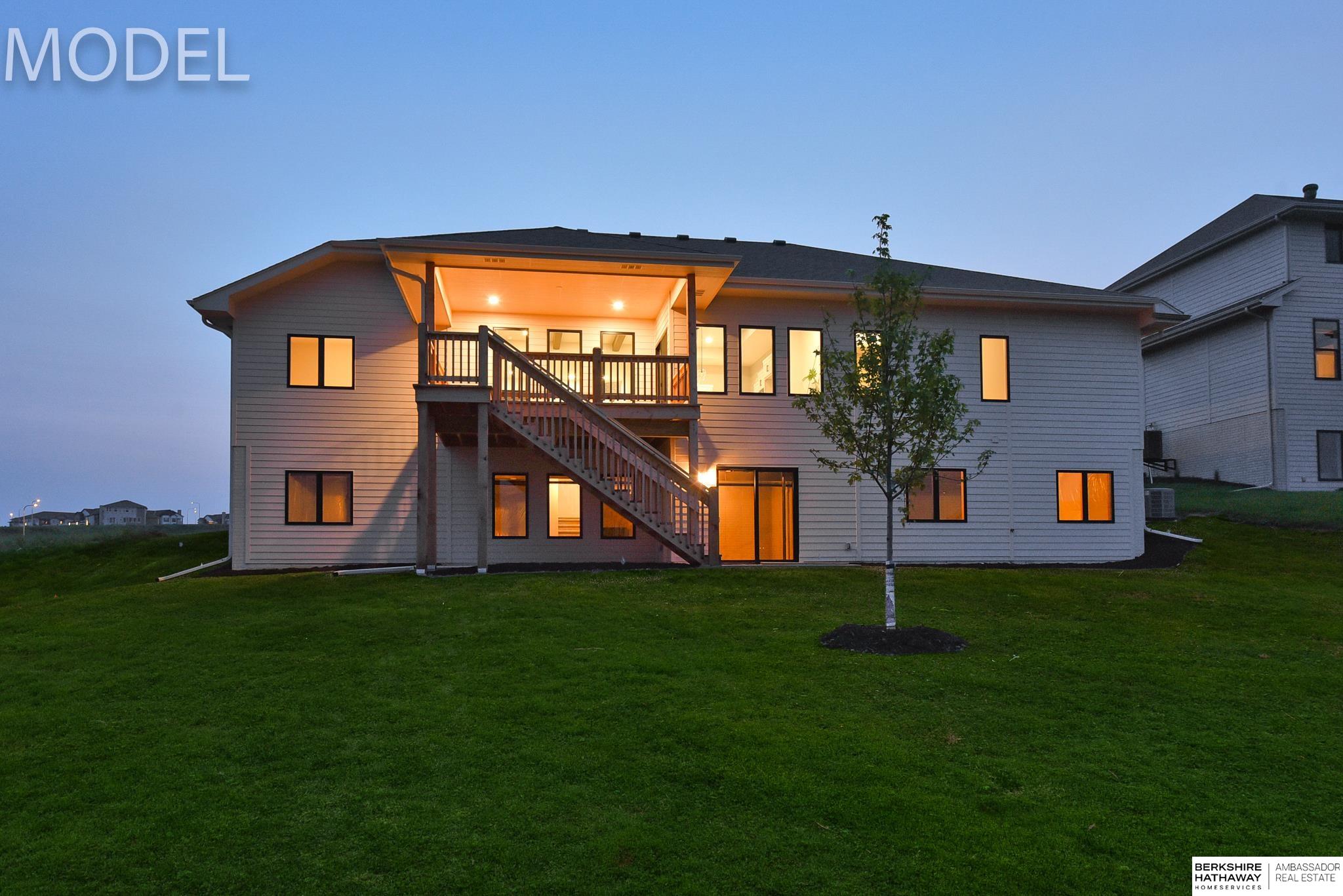 11003 S 102nd Street