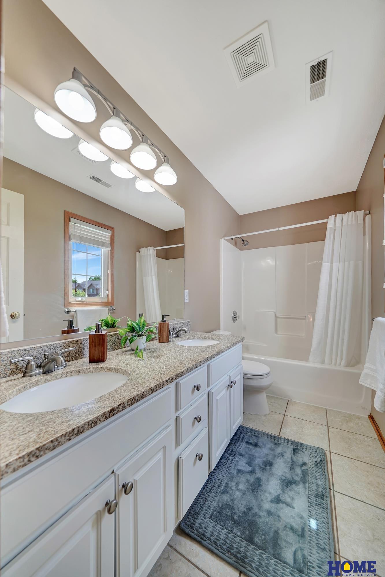 9249 Foxen Circle