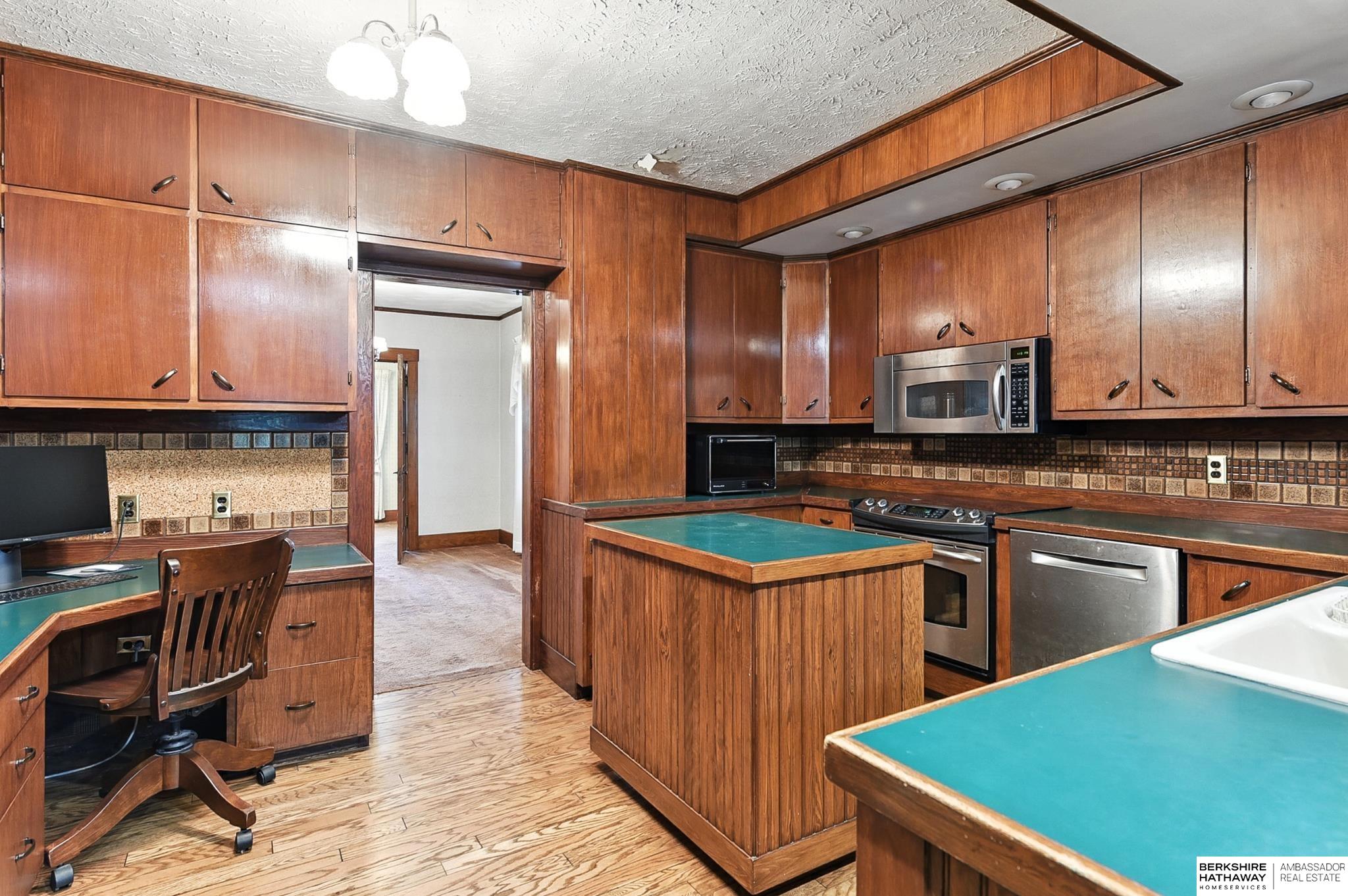 11414 N 76 Plaza