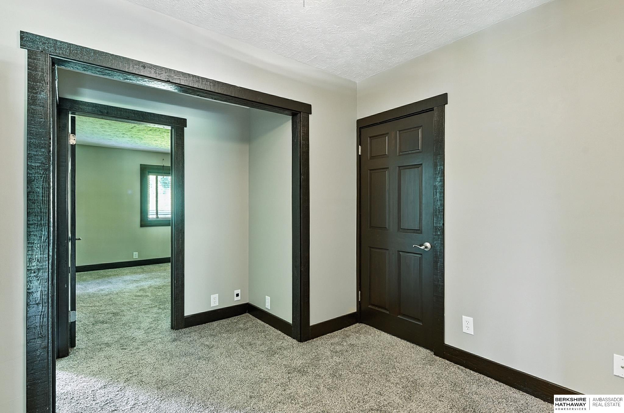 11414 N 76 Plaza