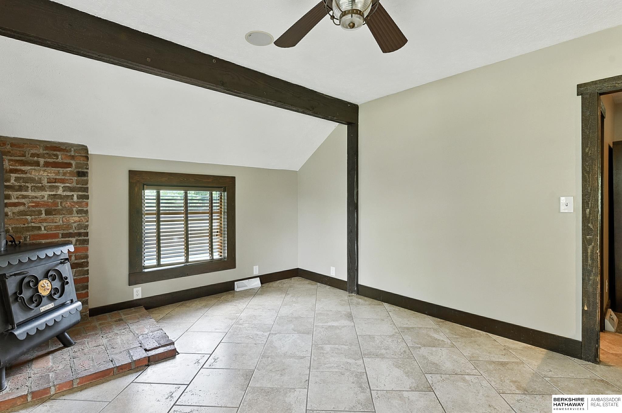 11414 N 76 Plaza