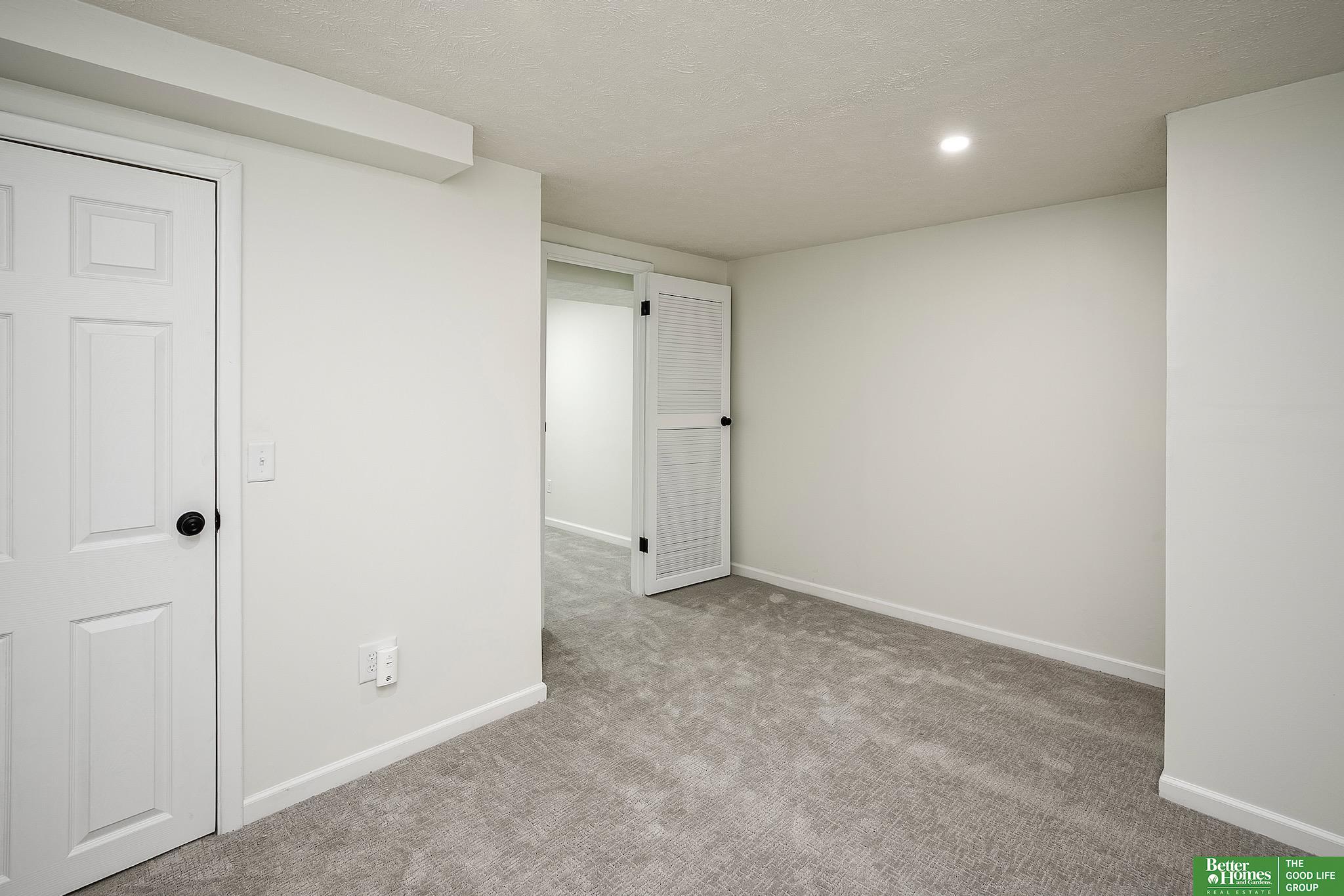 906 Chisholm Trail