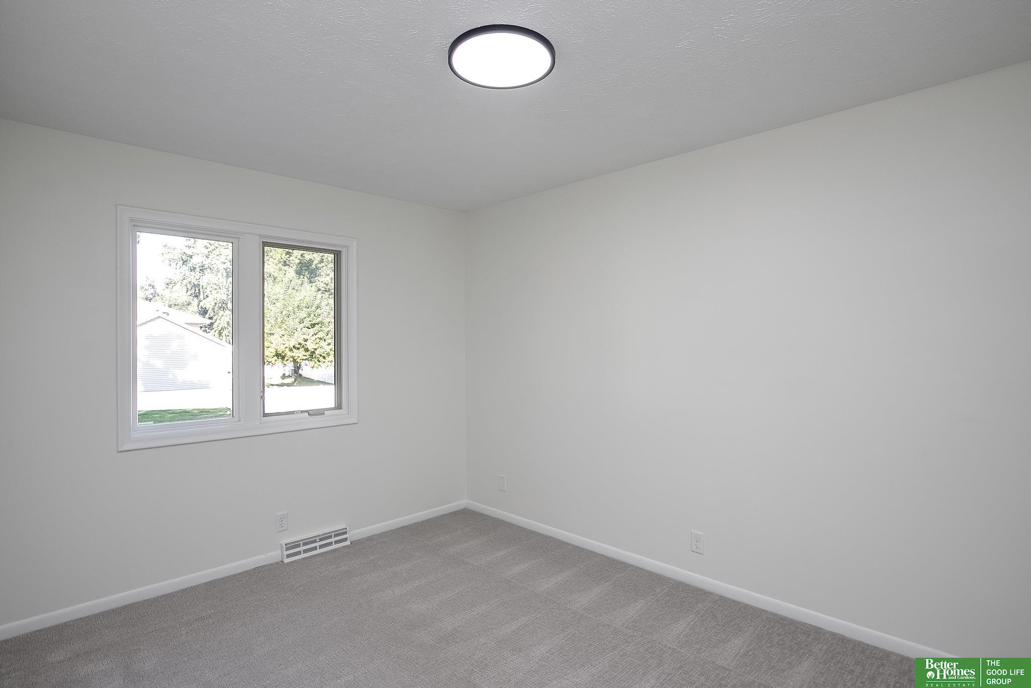 906 Chisholm Trail