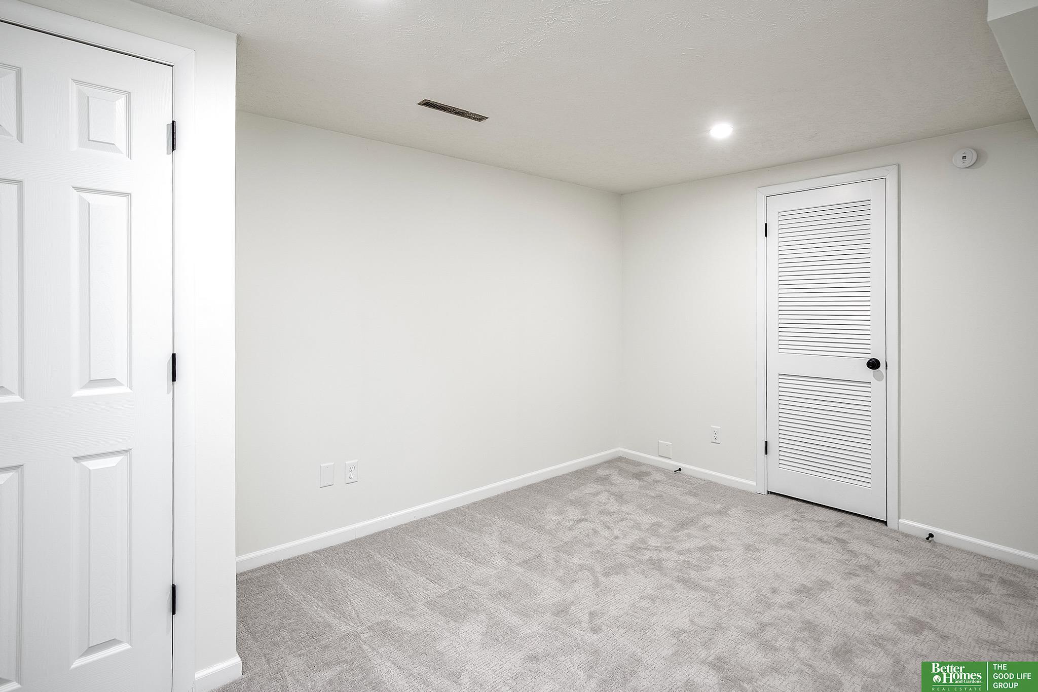906 Chisholm Trail