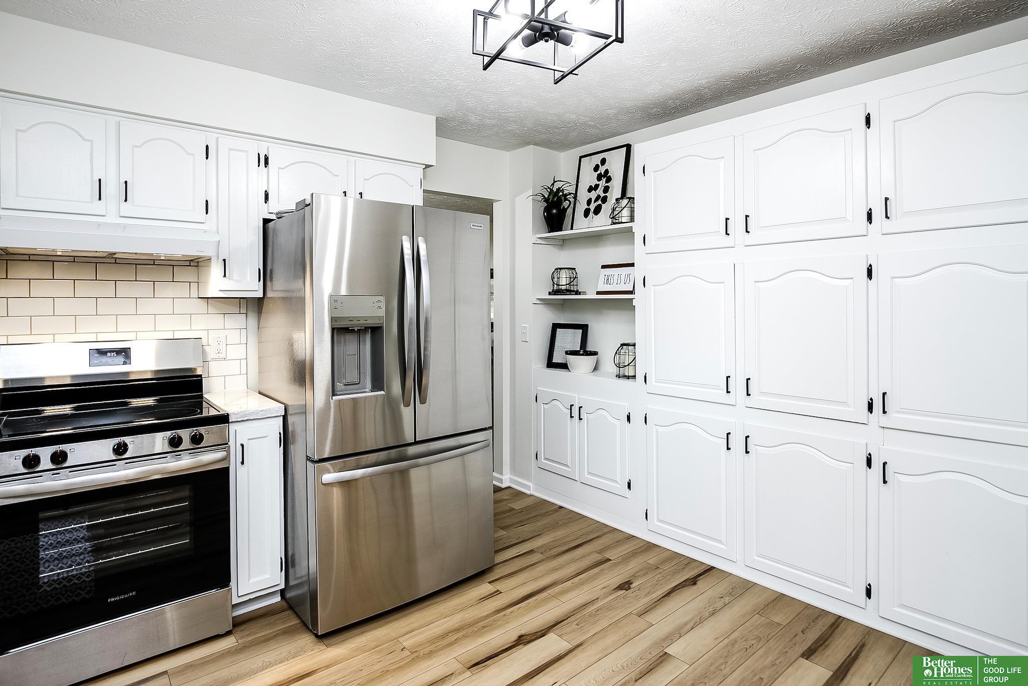 906 Chisholm Trail