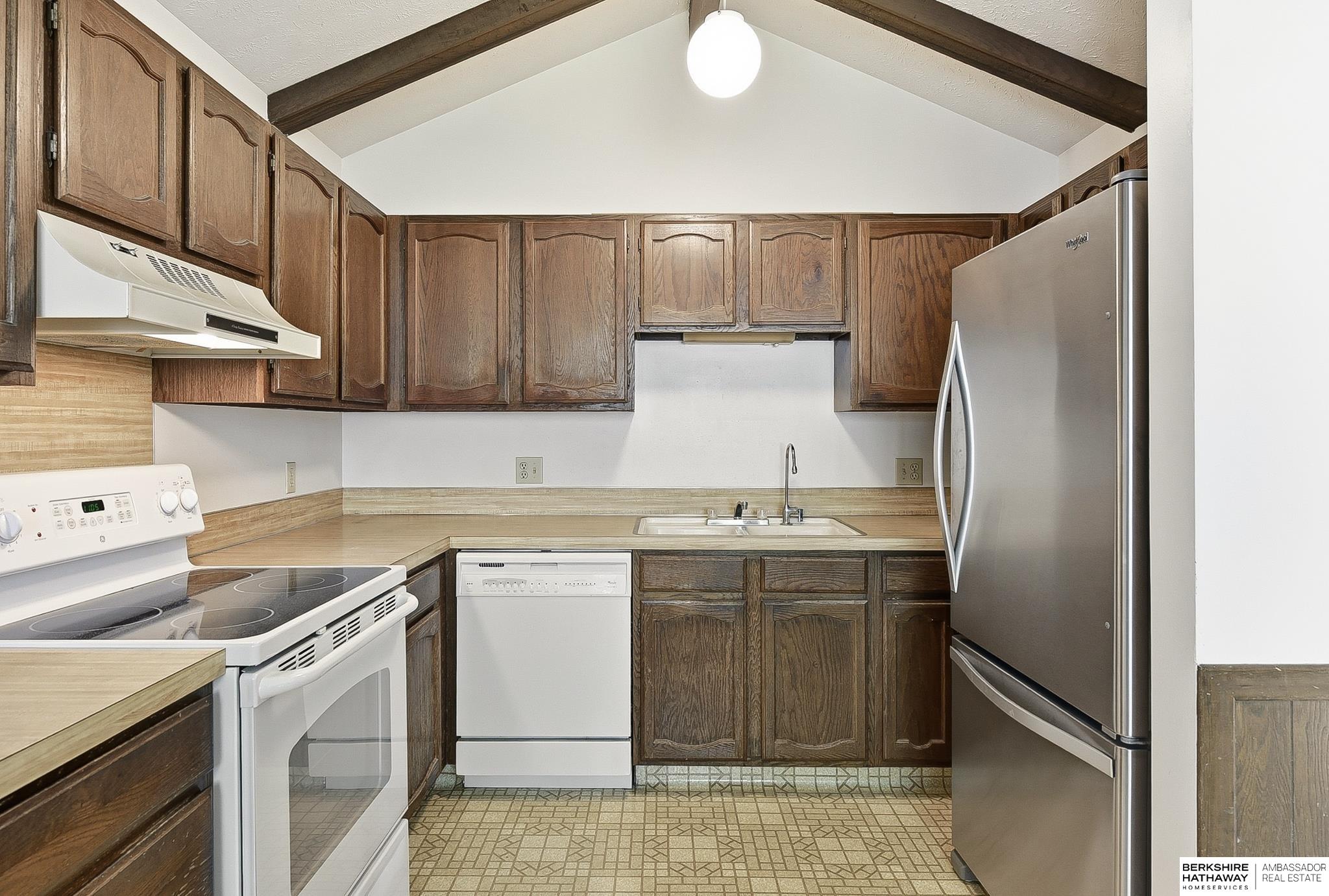 1122 Sally Street