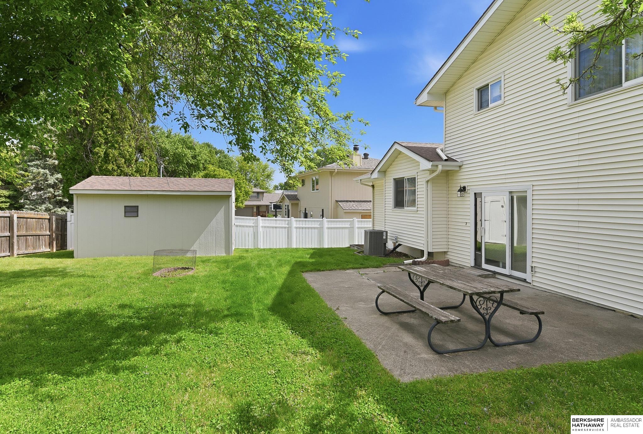 1122 Sally Street