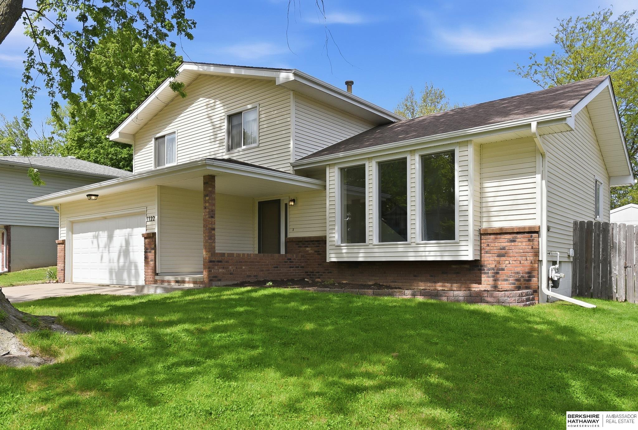 1122 Sally Street