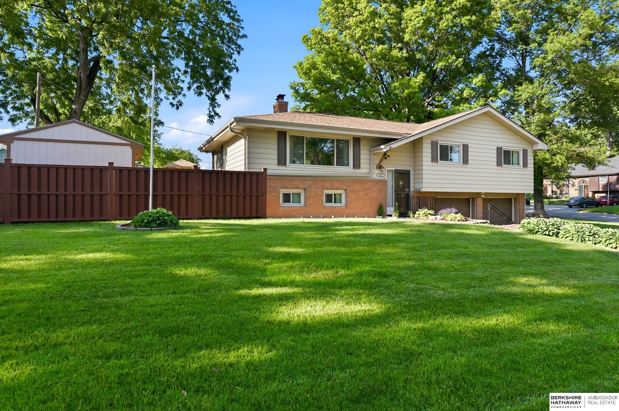 4452 Shady Lane Circle